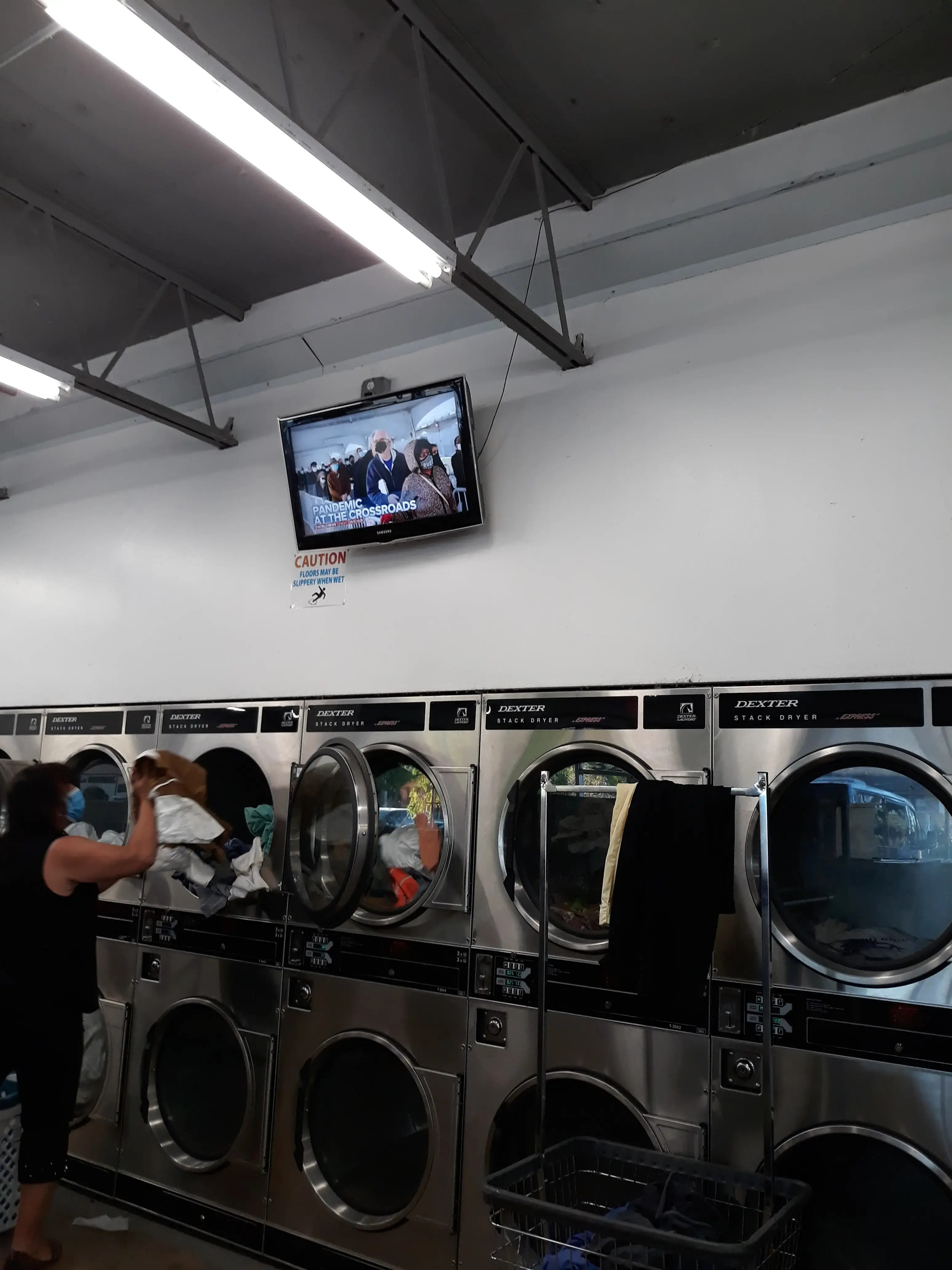 DJ Coin Laundry - Image 18