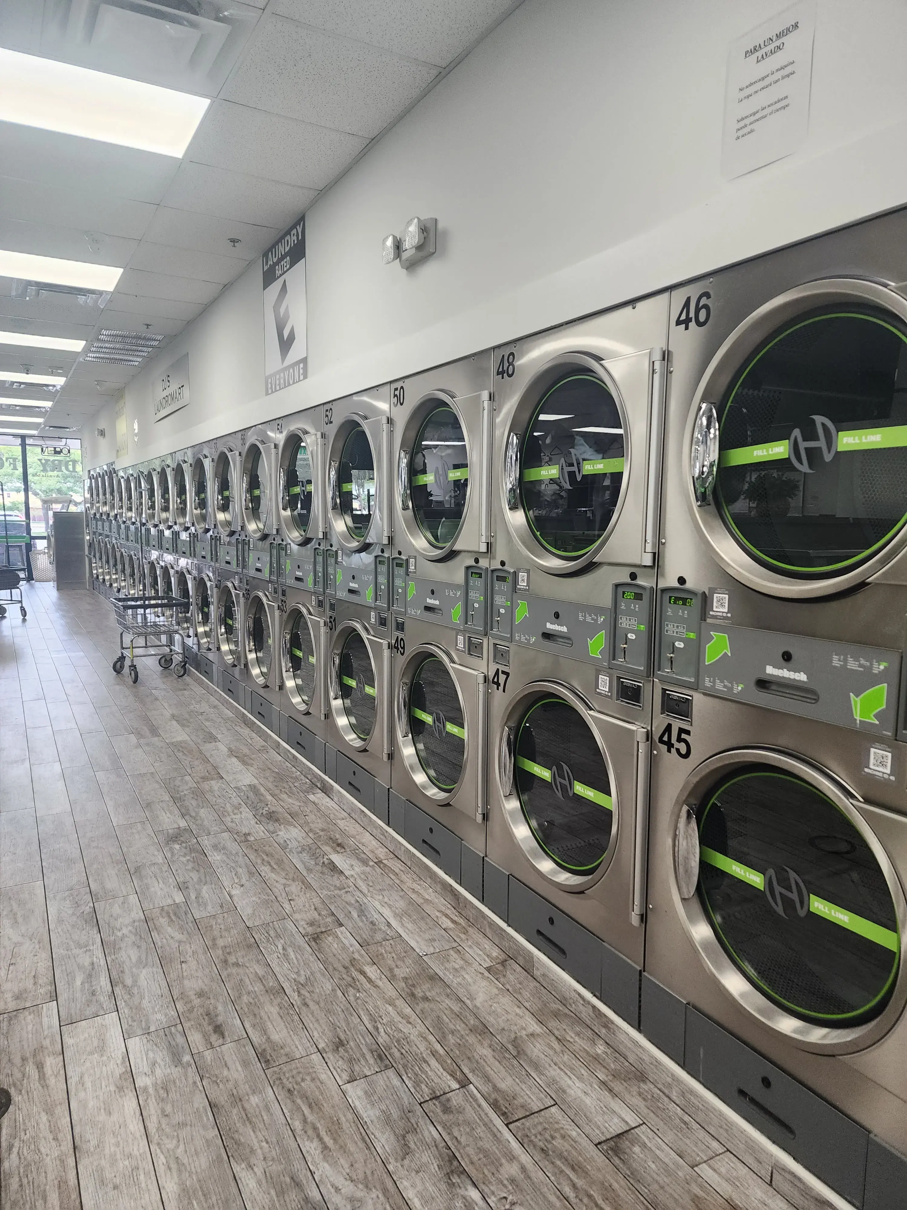 DJ's Laundromart thumbnail 2