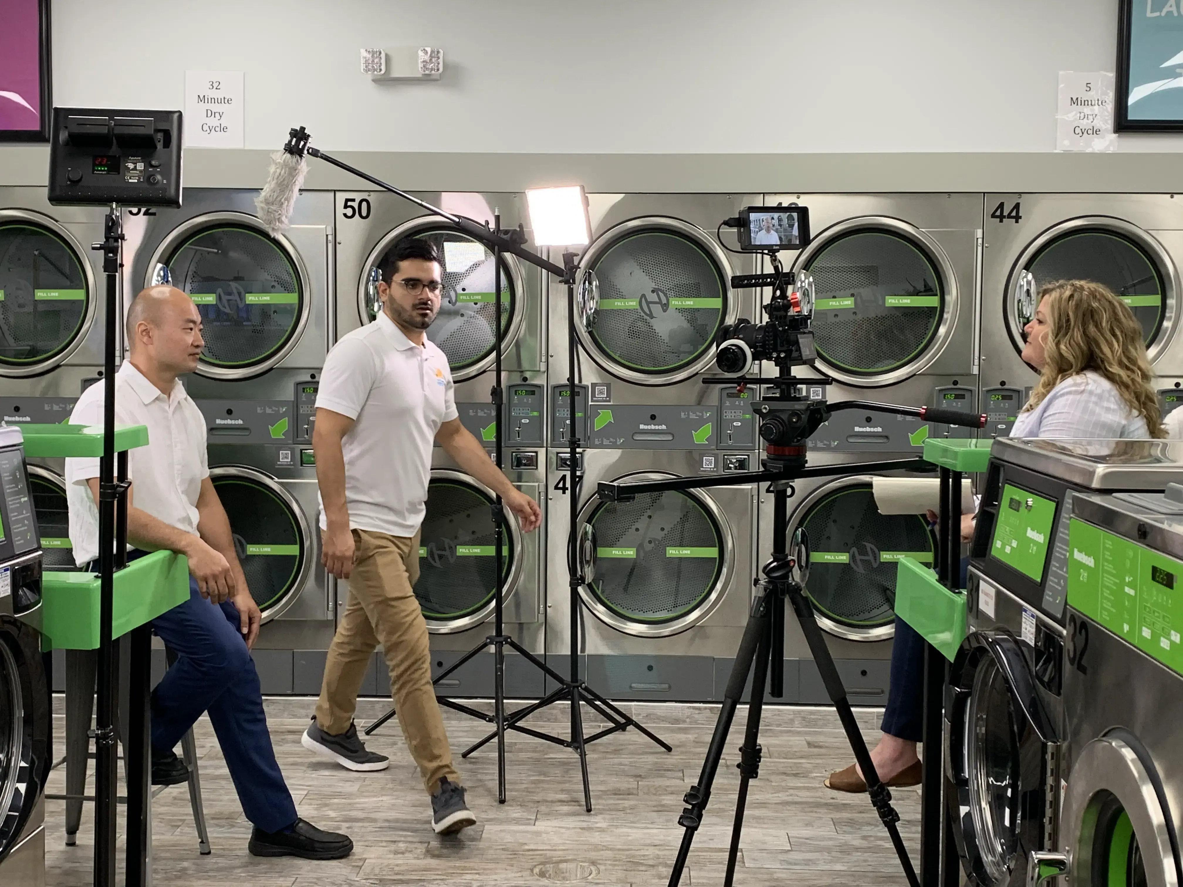 DJ's Laundromart thumbnail 7