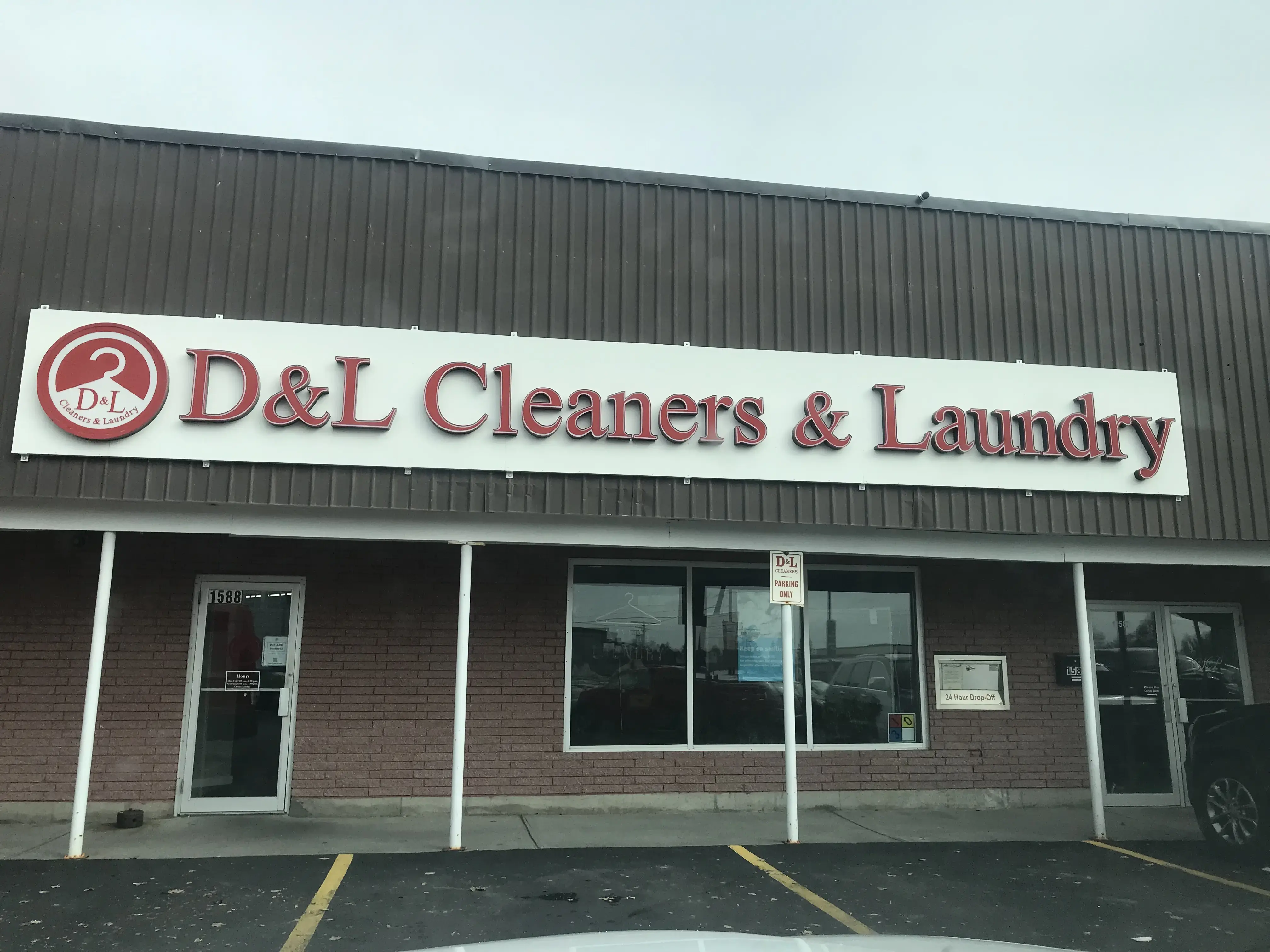 D&L Cleaners & Shirt Laundry thumbnail 6