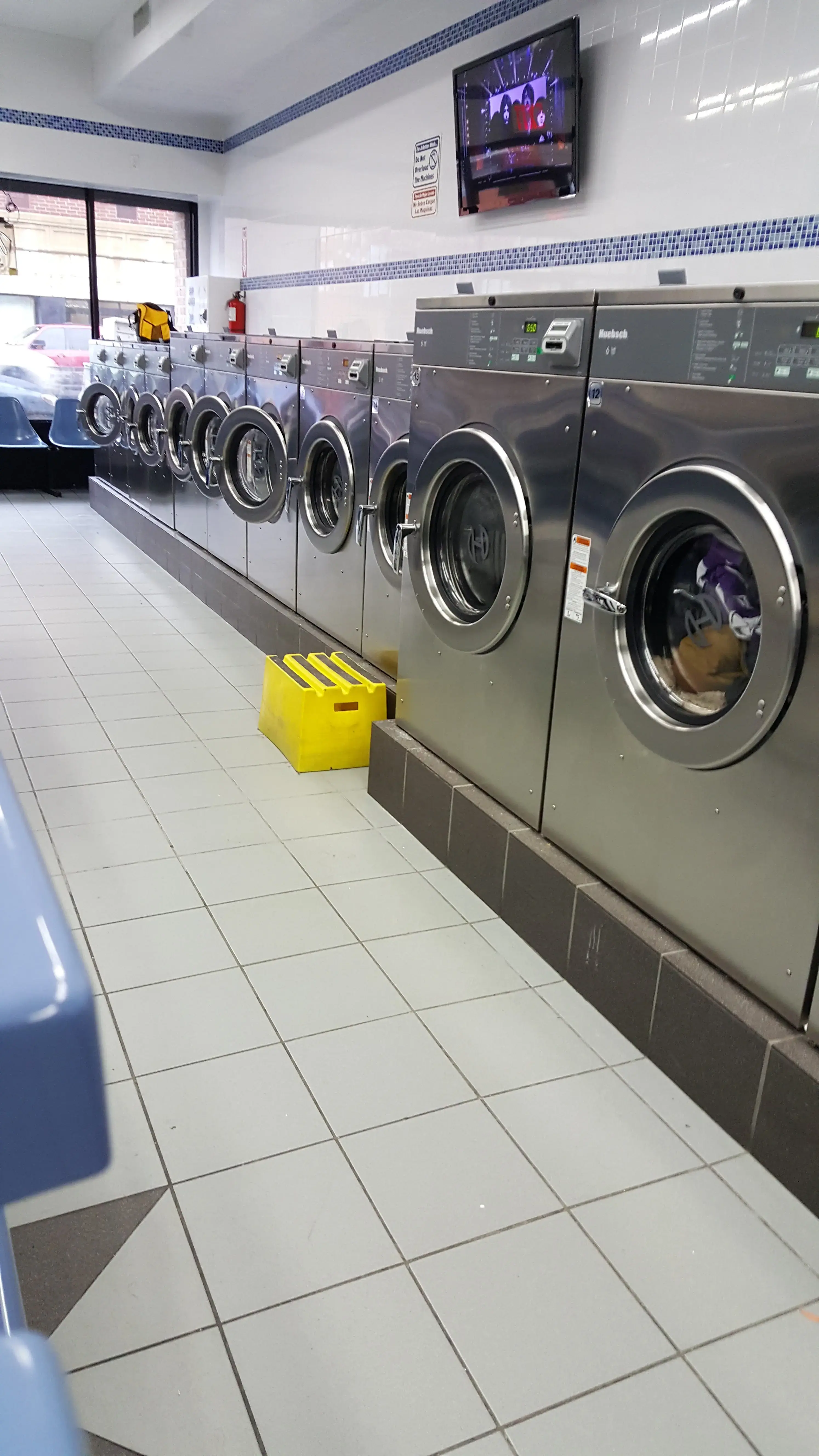 DM Laundromat of NY Inc thumbnail 3