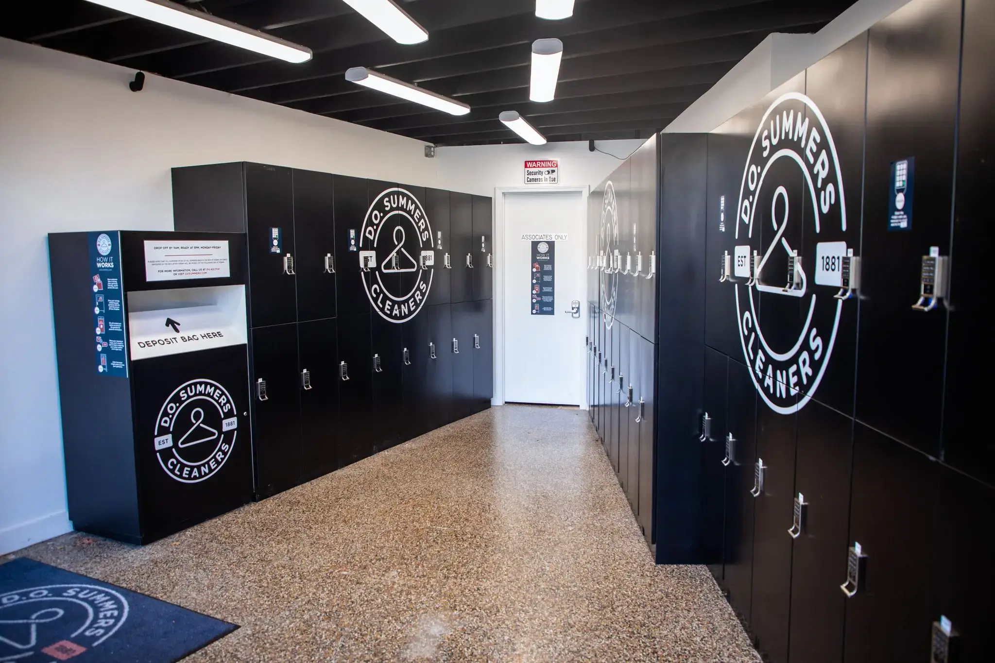 D.O. Summers Cleaners & Laundry - Cedar Hill thumbnail 2