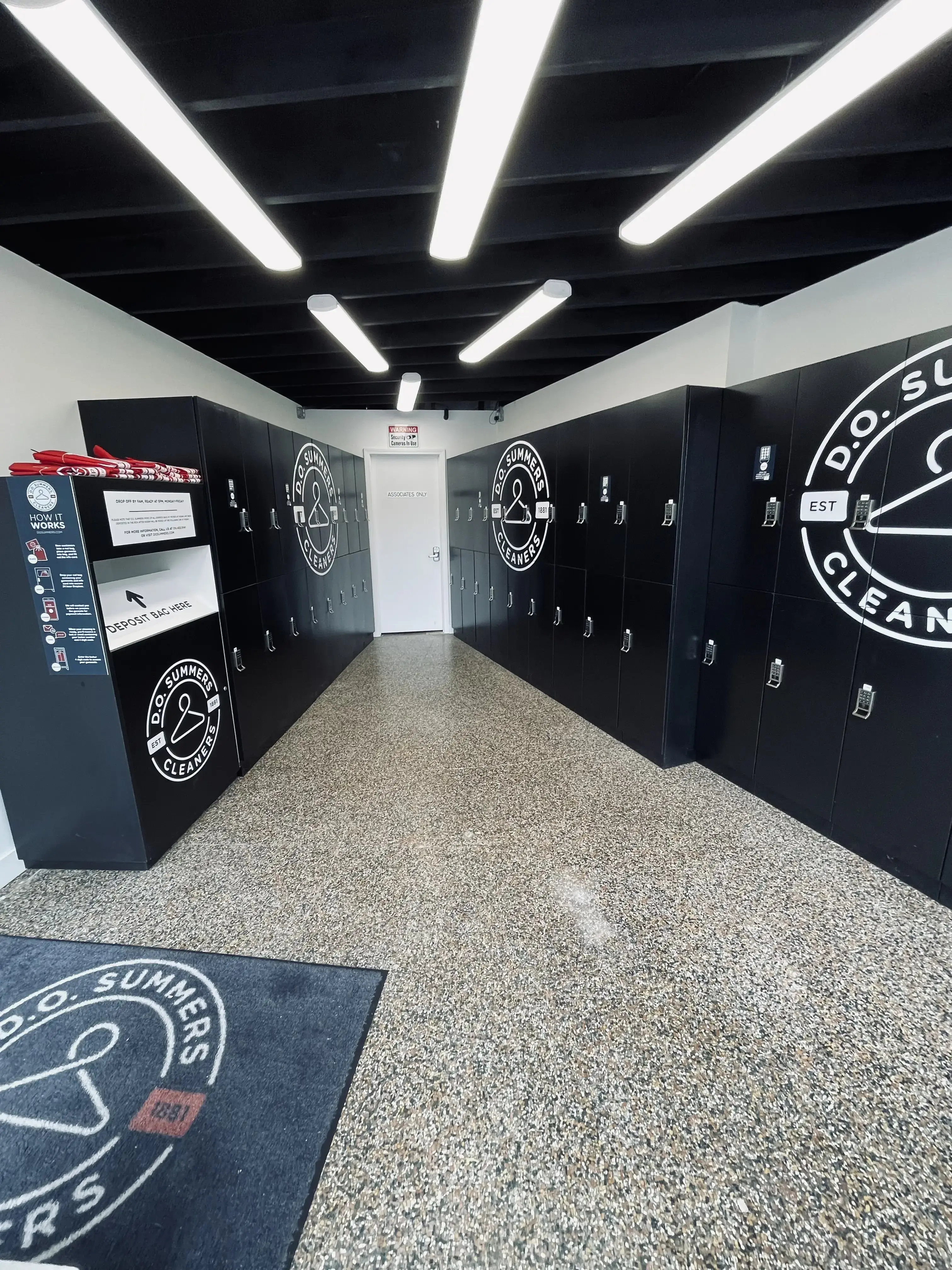 D.O. Summers Cleaners & Laundry - Cedar Hill thumbnail 10