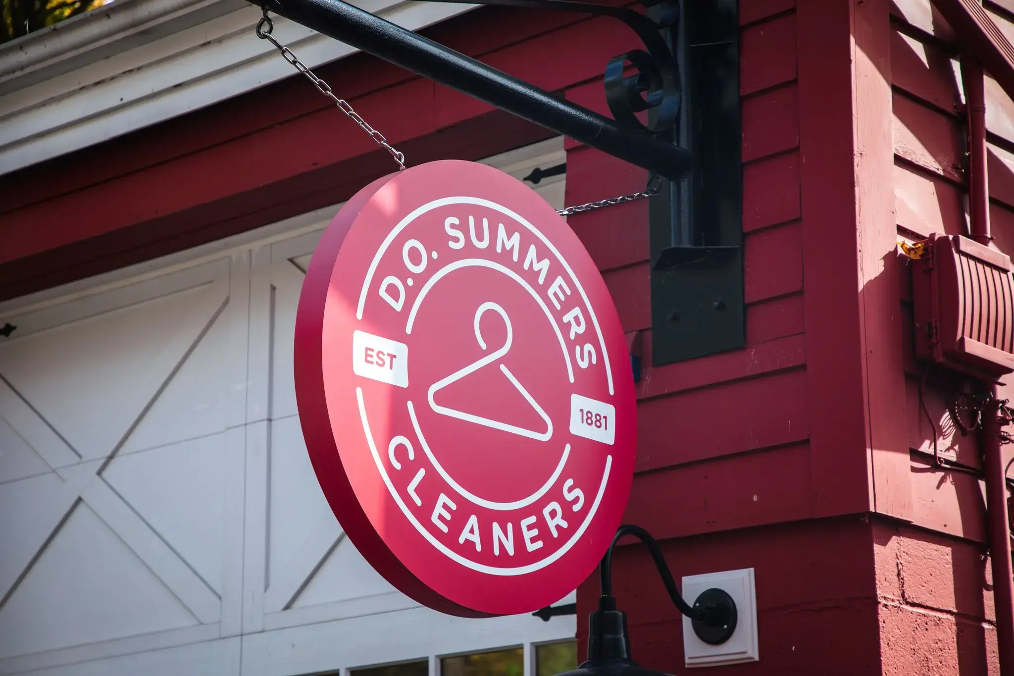 D.O. Summers Cleaners & Laundry - Chagrin Falls - Image 2