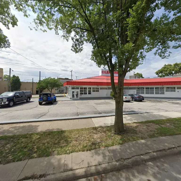 D.O. Summers Cleaners & Laundry - Downtown Cleveland - Image 18