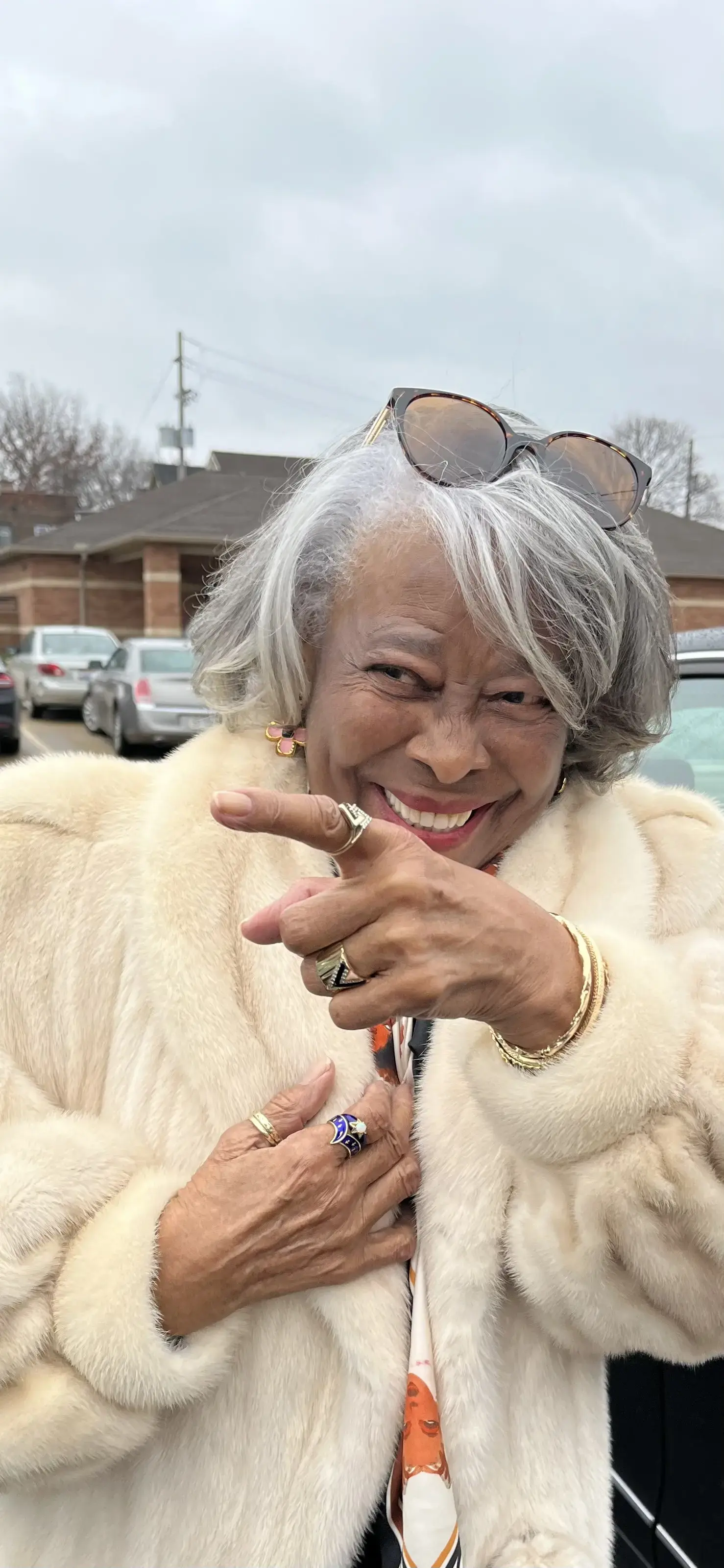 D.O. Summers Cleaners & Laundry - Mayfield Village - Image 14