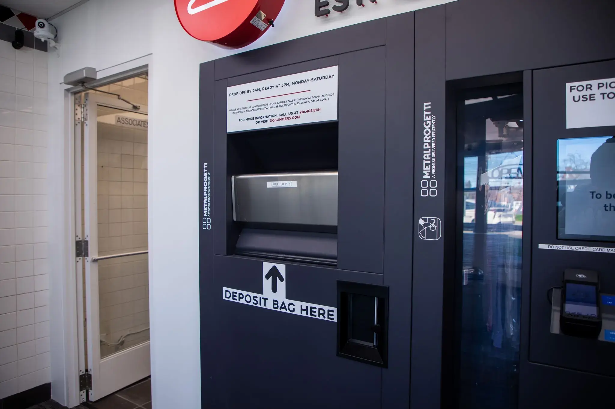 D.O. Summers Cleaners & Laundry - University Heights - Image 17