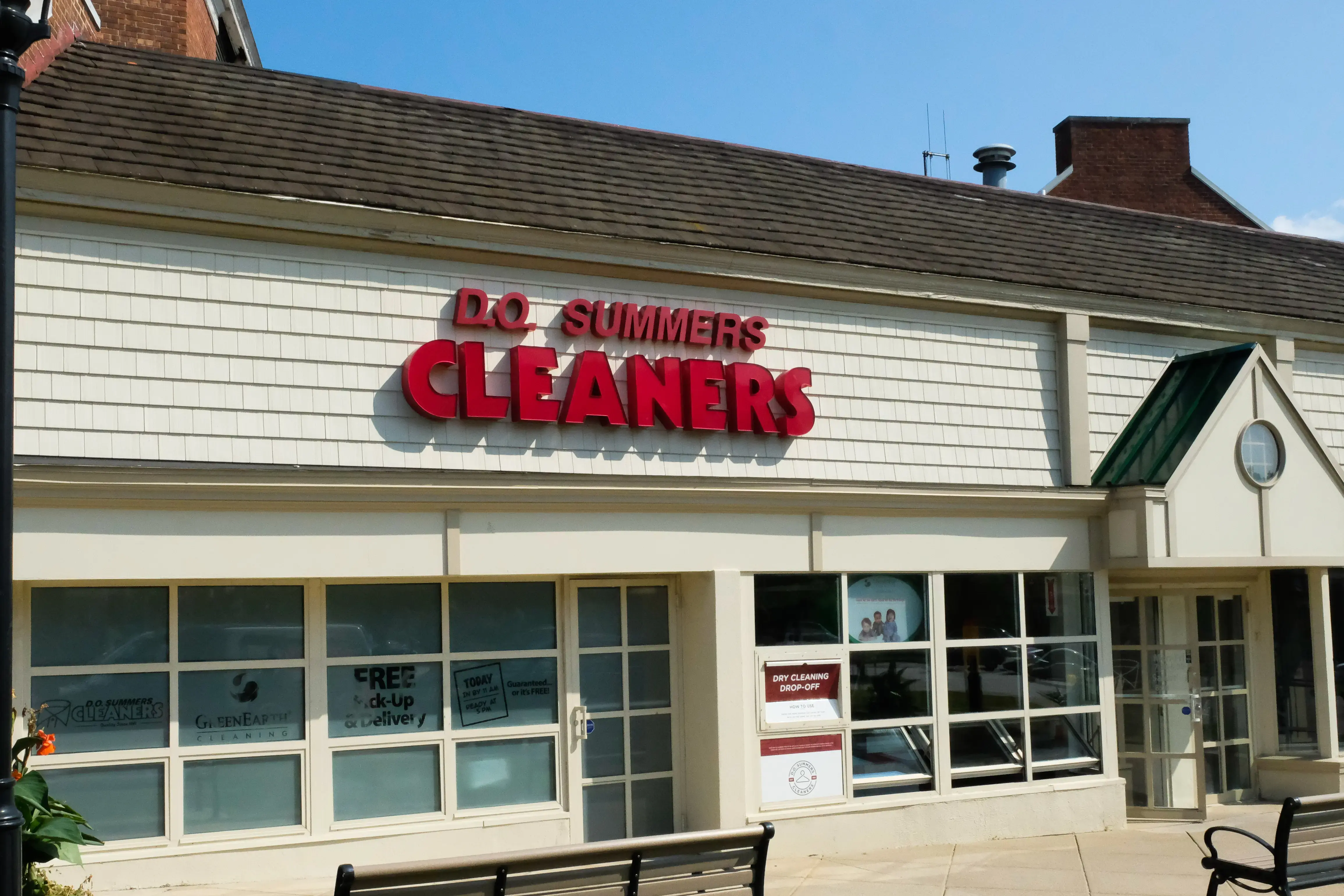 D.O. Summers Cleaners & Laundry - University Heights thumbnail 15