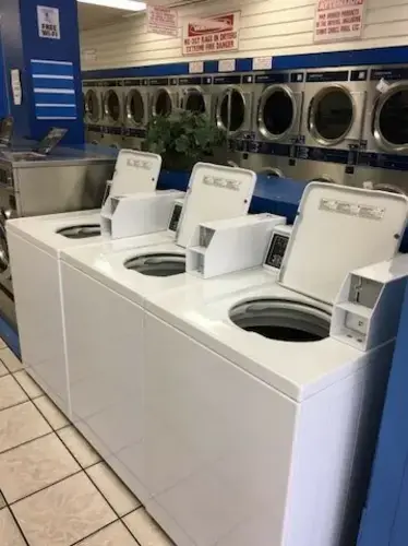 Doc's Coin Laundry thumbnail 14