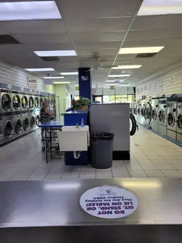 Doc's Coin Laundry - Image 12