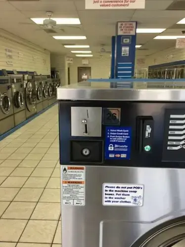 Doc's Coin Laundry - Image 7