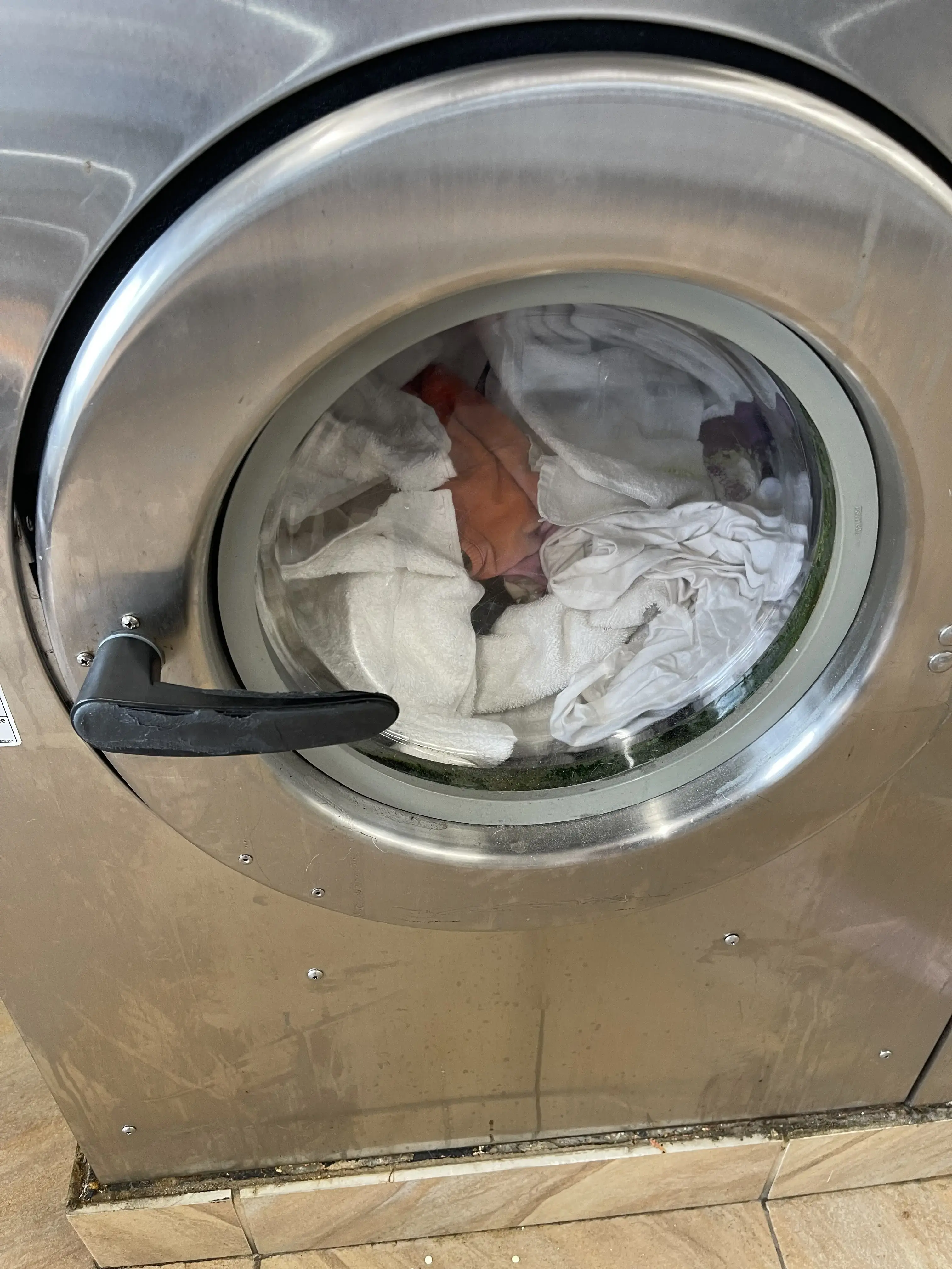 Dolly's Coin Laundry - Image 6