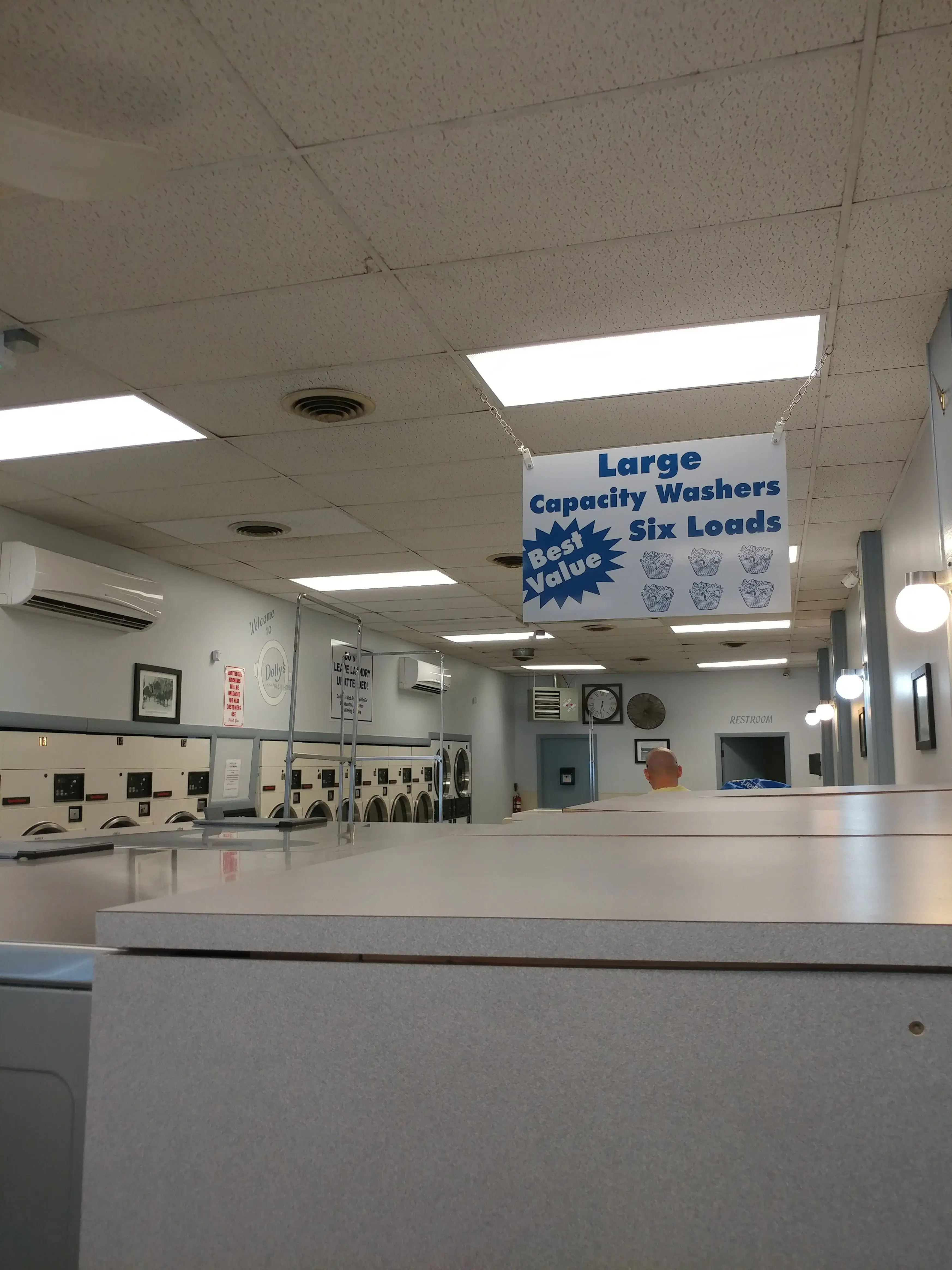 Dolly's Laundromat thumbnail 6