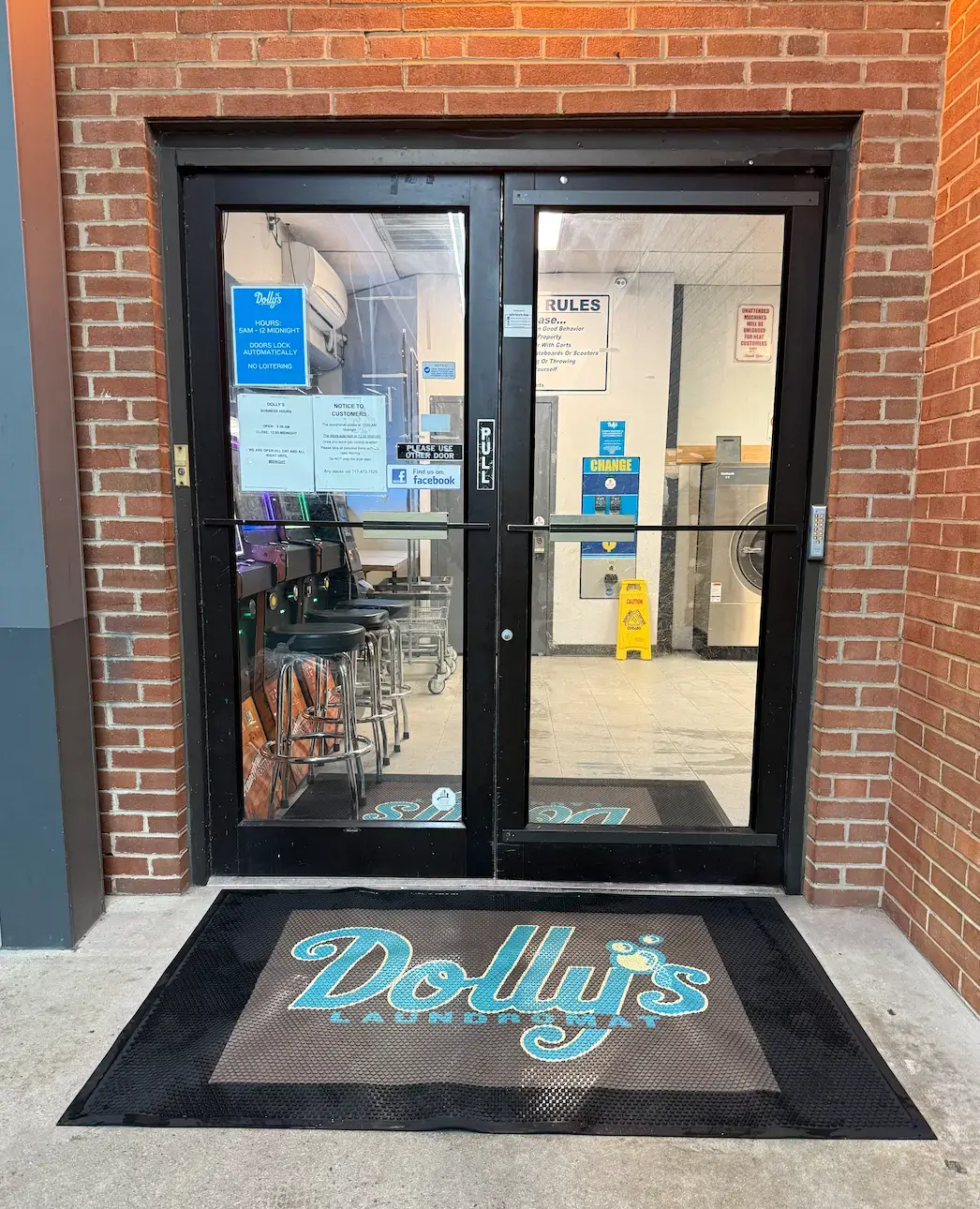 Dolly's Laundromat location
