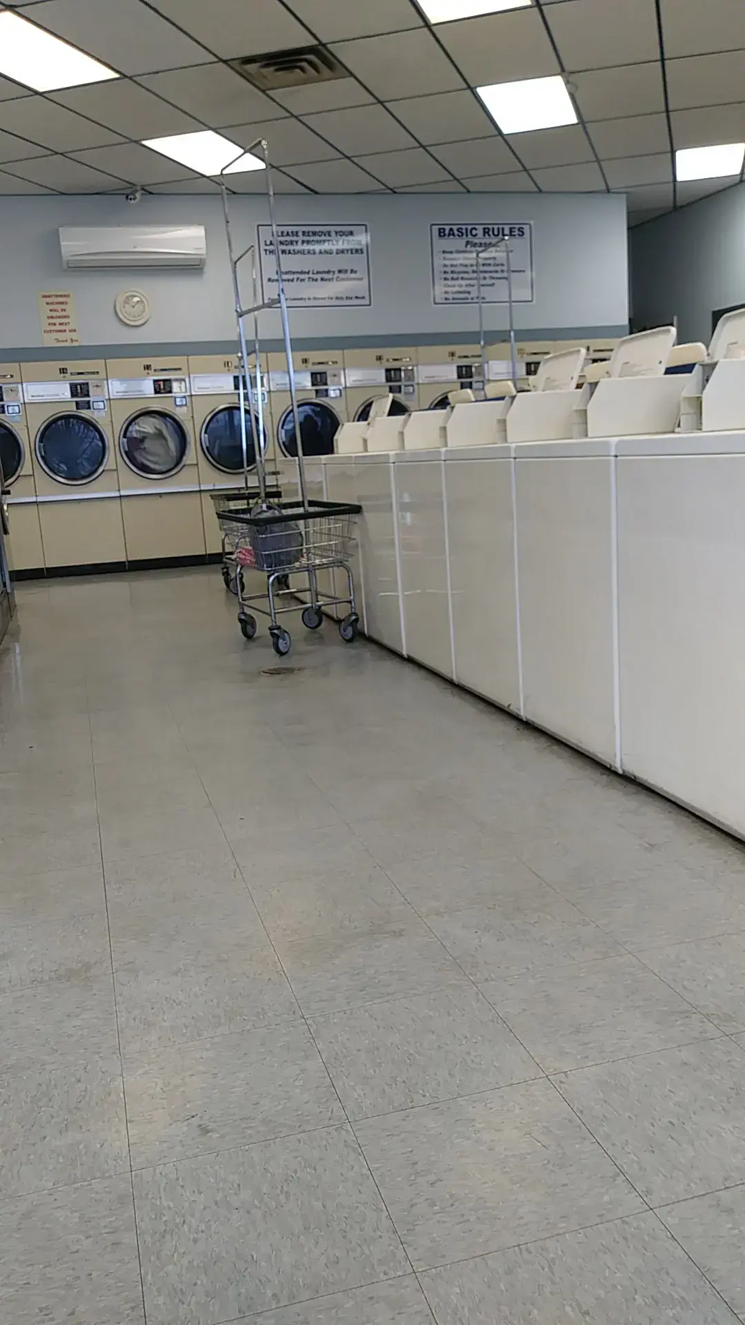 Dolly's Uptown Laundry - Image 6