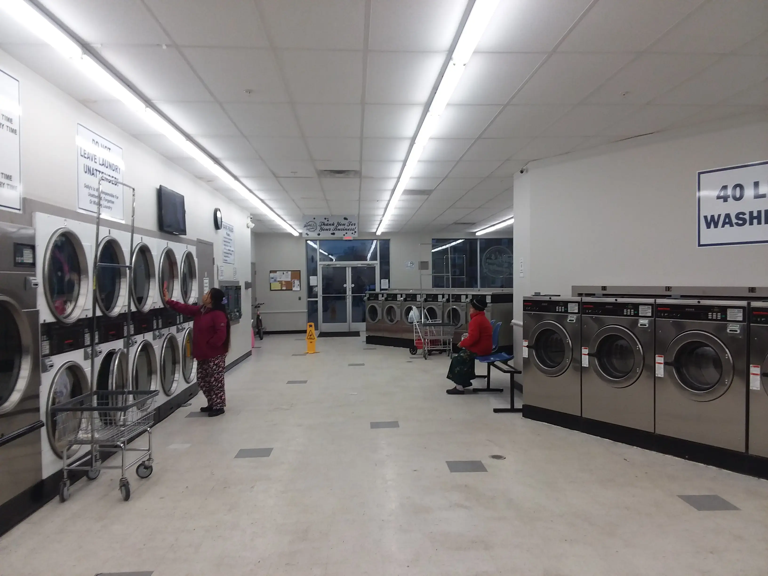 Dolly's Uptown Laundry thumbnail 9