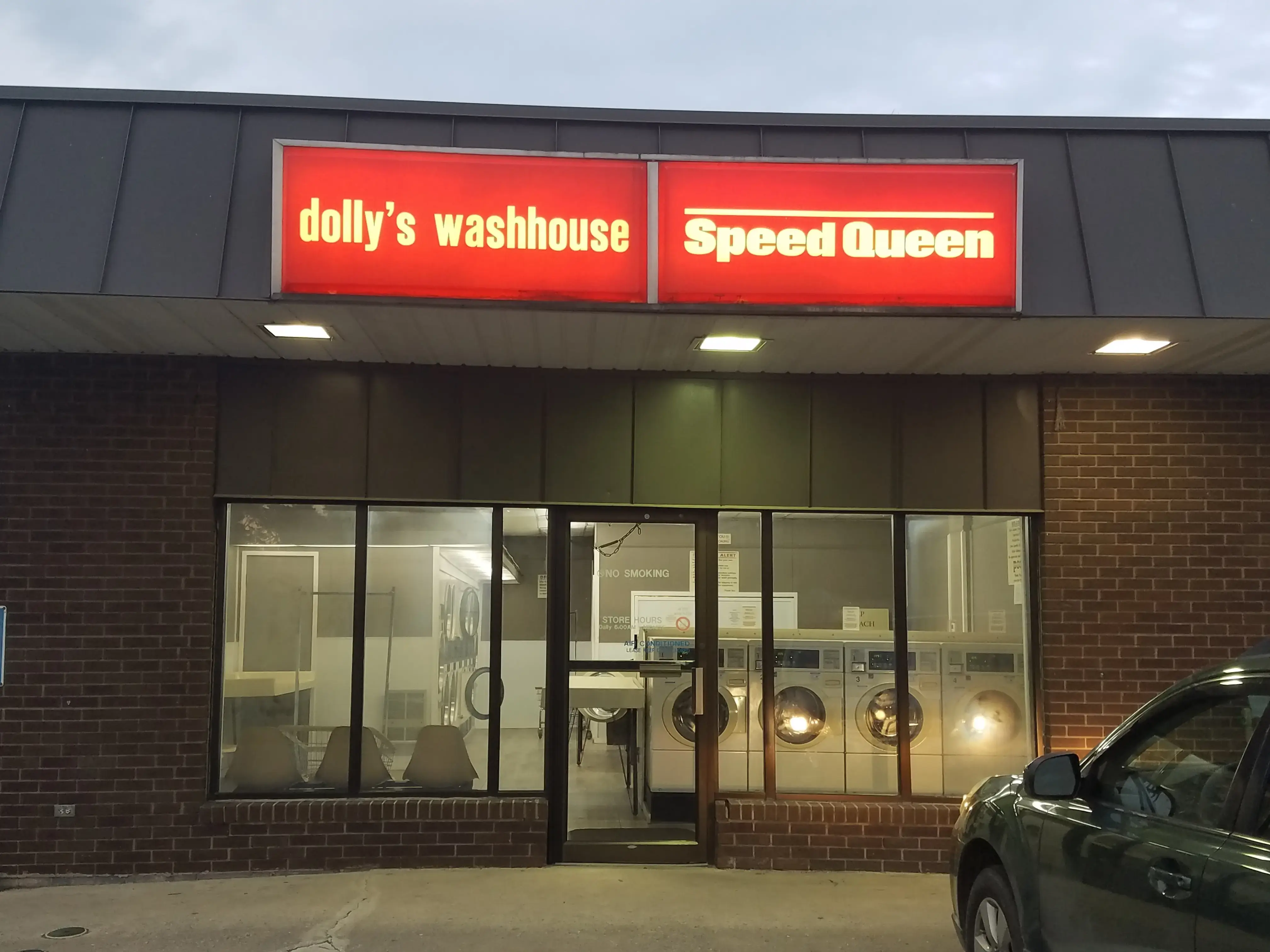 Dolly's Washhouses Philipsburg thumbnail 2