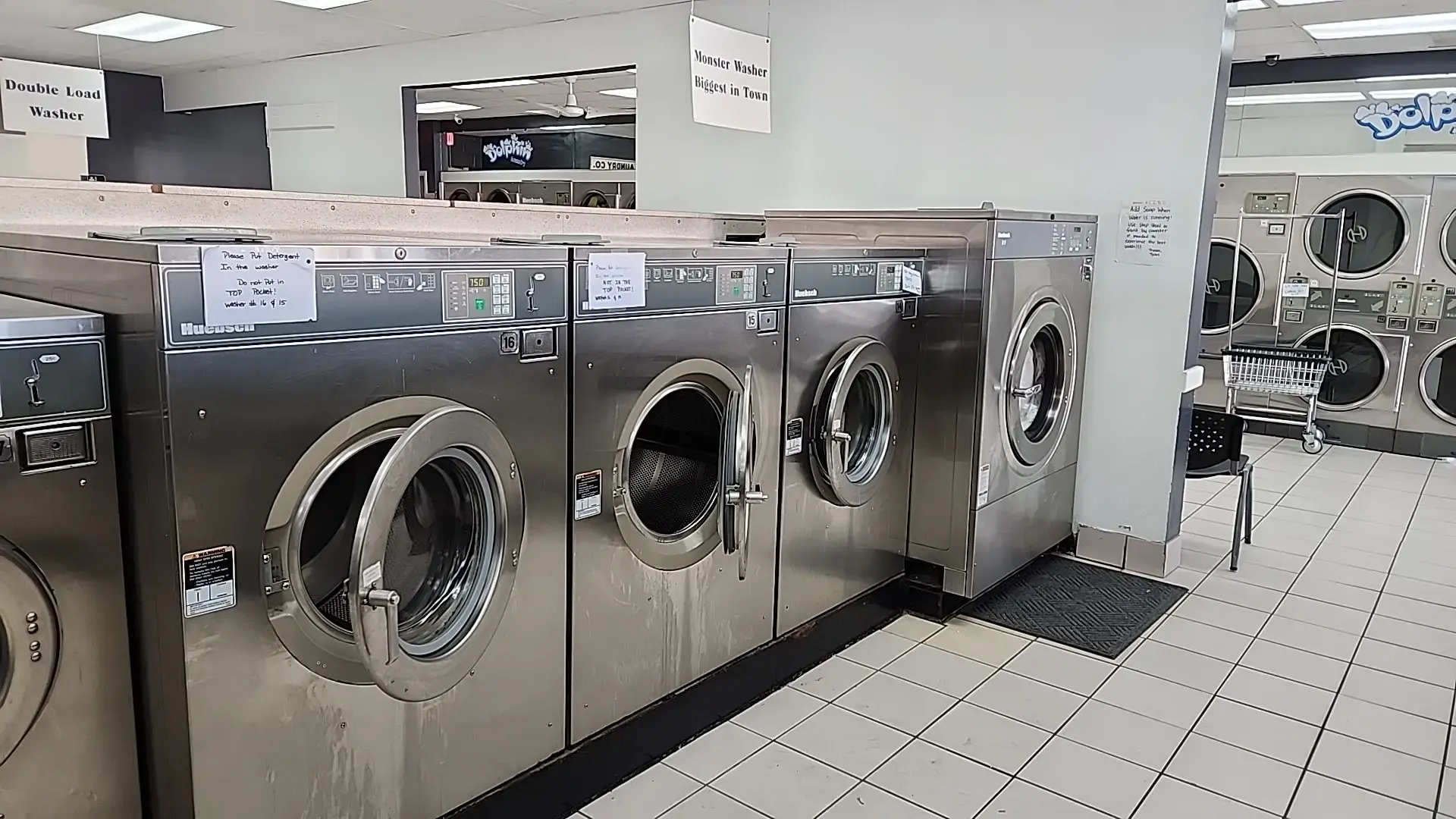 Dolphin Laundry location