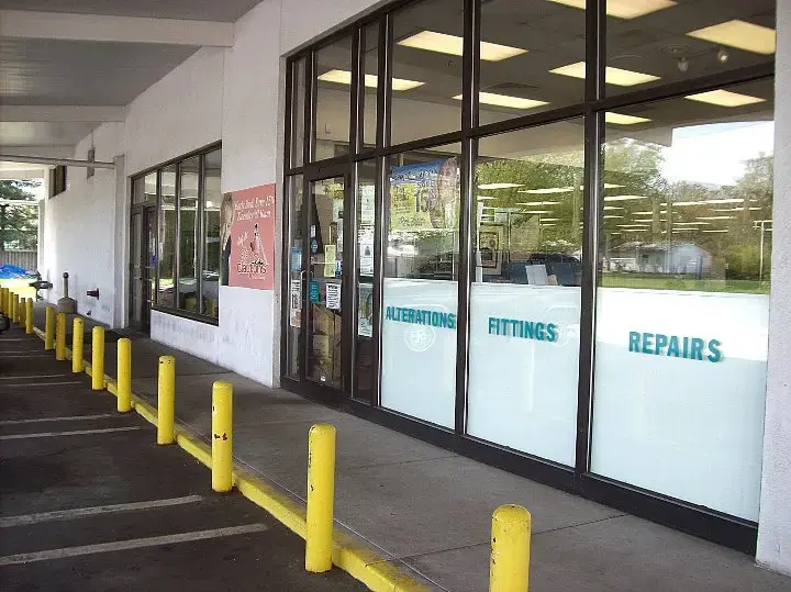 Don's Claytons DCI Fine DryCleaning - Image 12