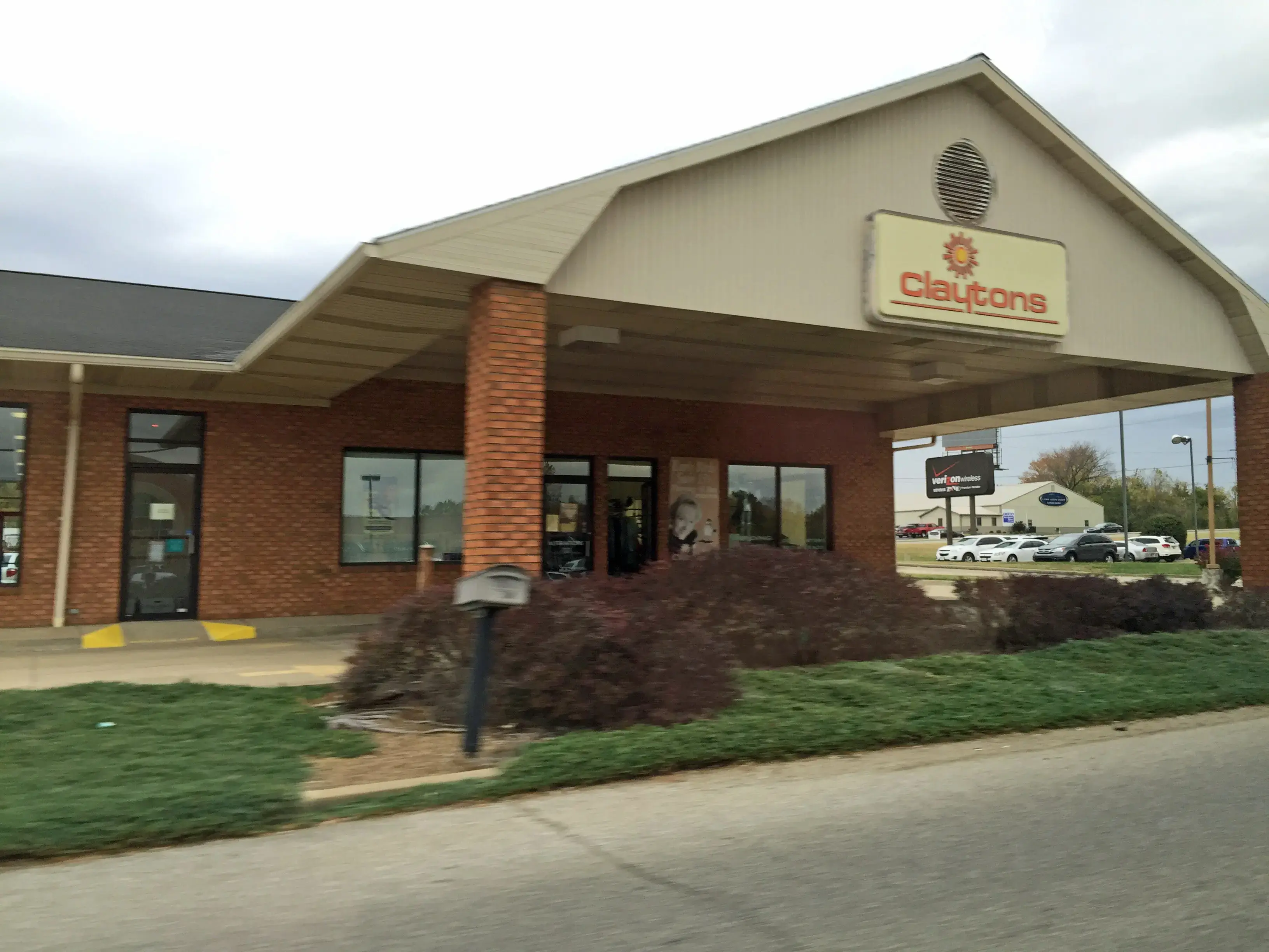Don's Claytons DCI Fine DryCleaning - Image 7