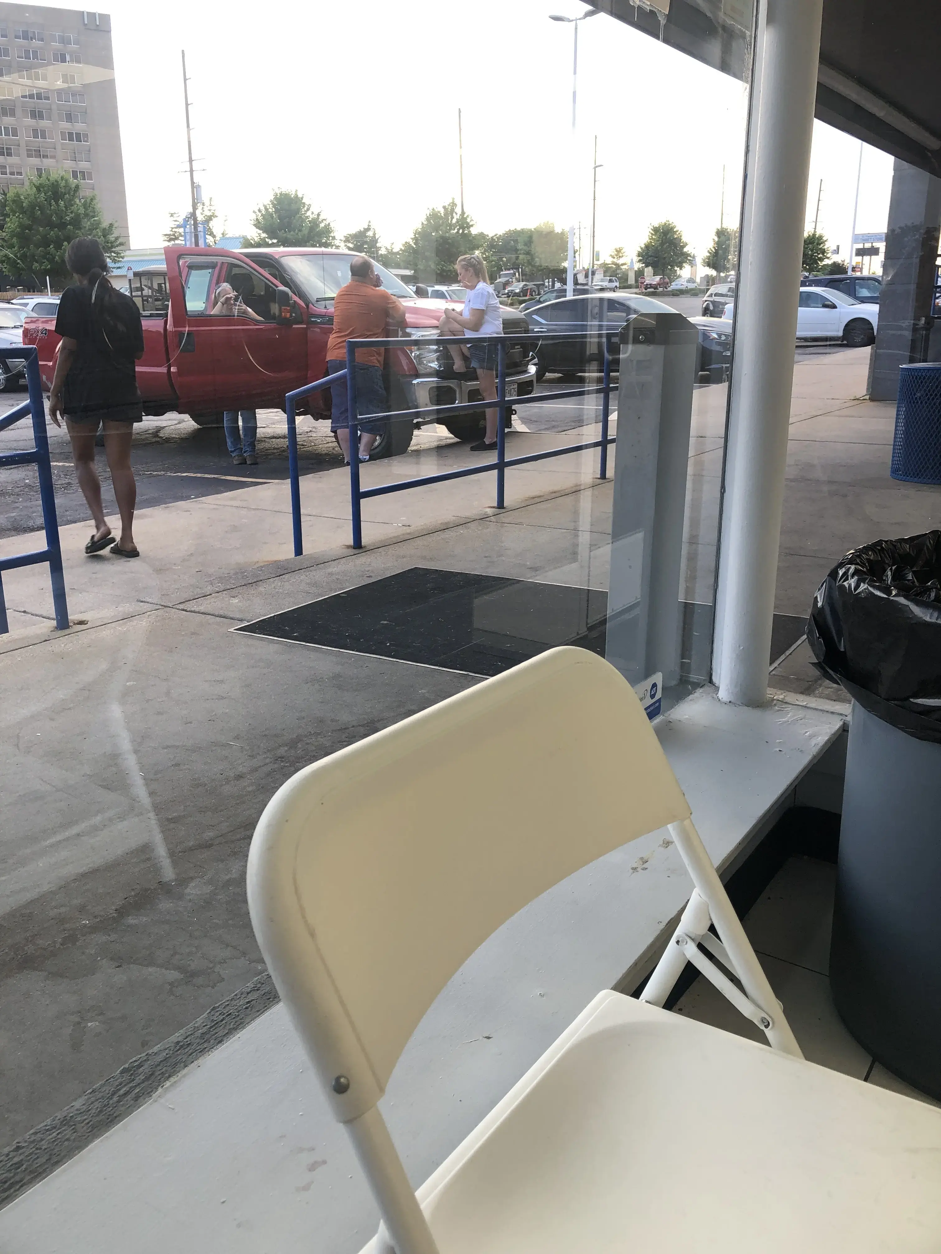 Double Bubble Coin Laundry thumbnail 10