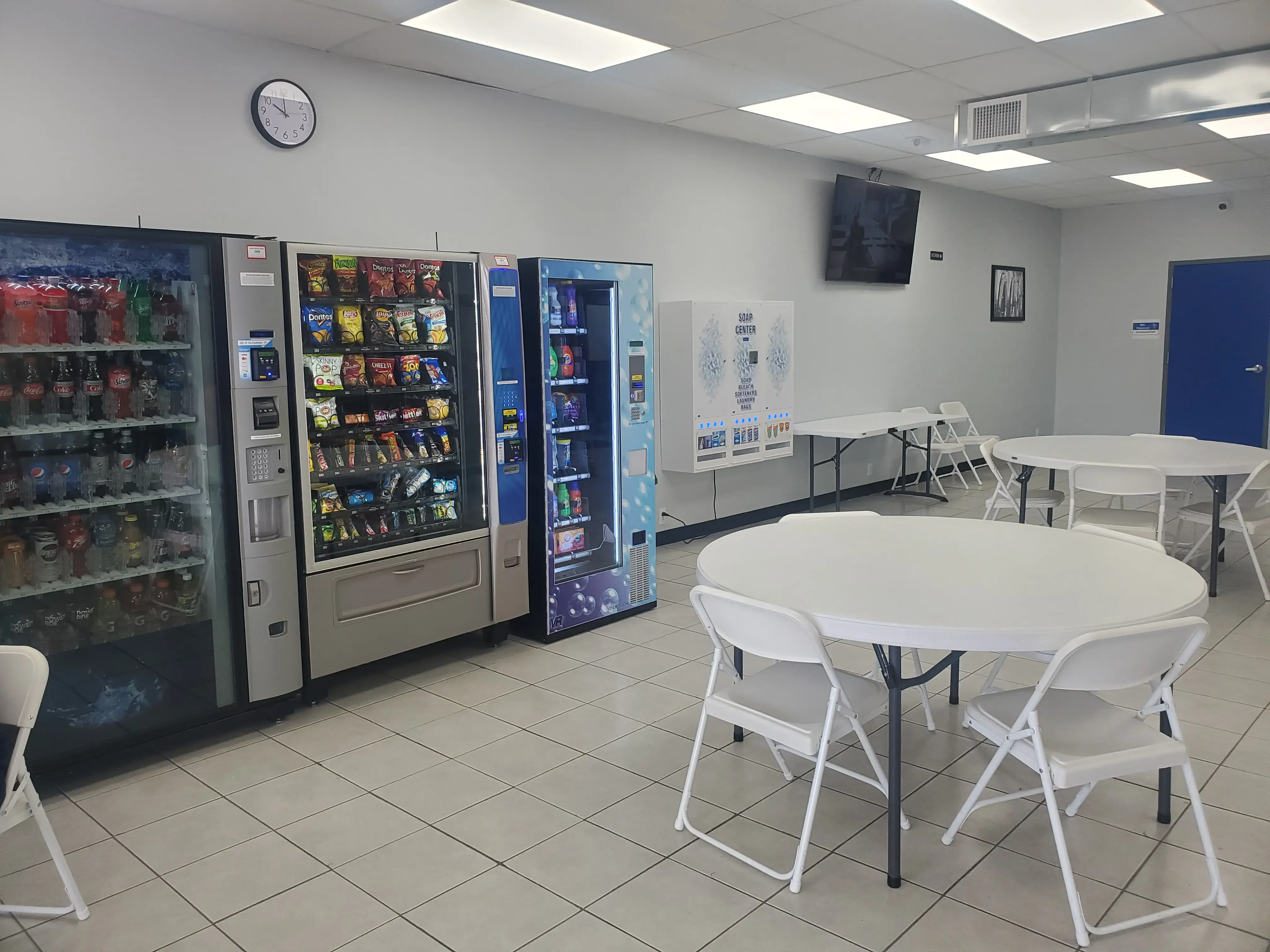 Double Bubble Coin Laundry - Image 5