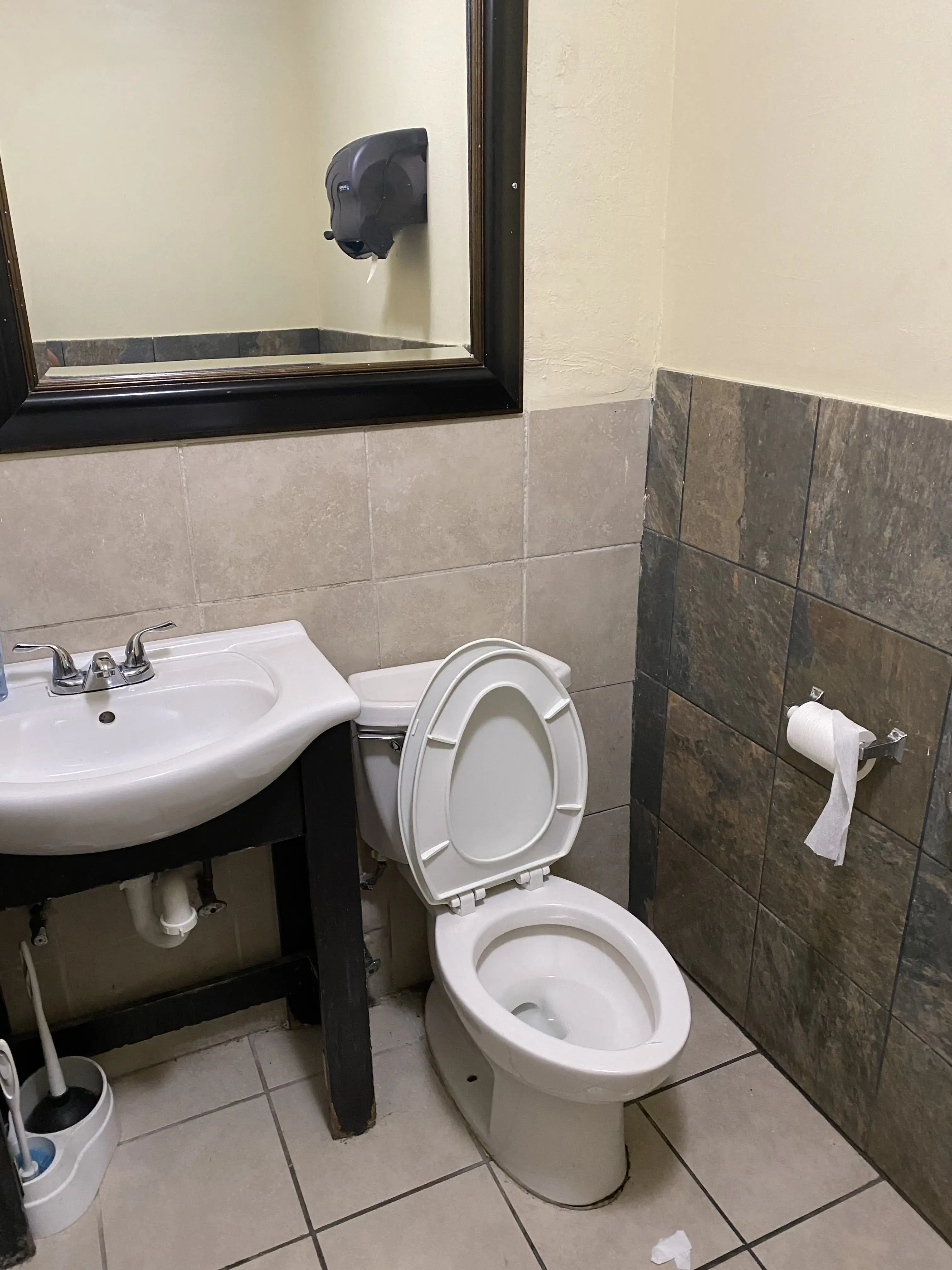 Double Bubble Laundries - Image 10