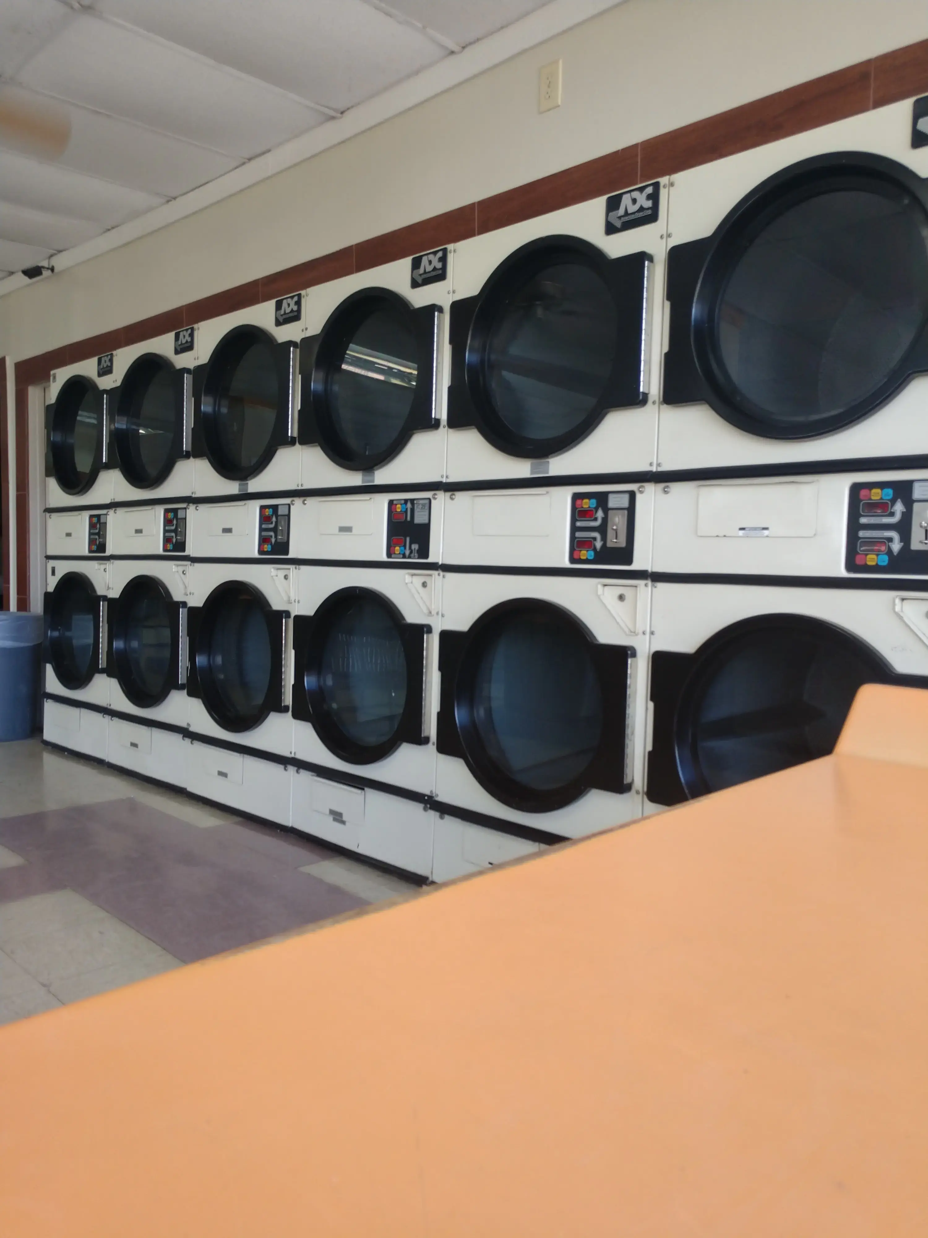 Double Bubble Laundries thumbnail 17