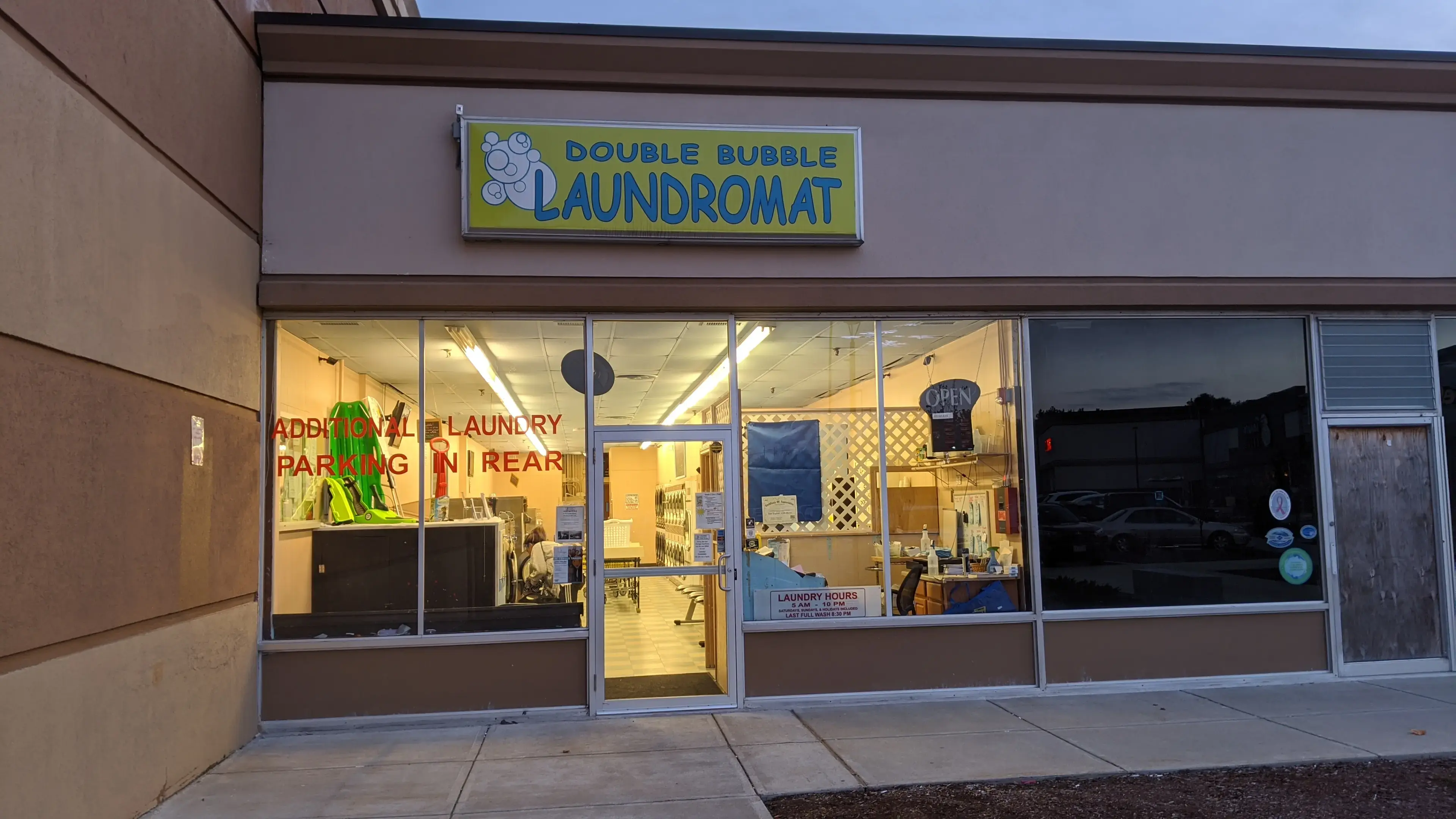 Double Bubble Laundromat thumbnail 1