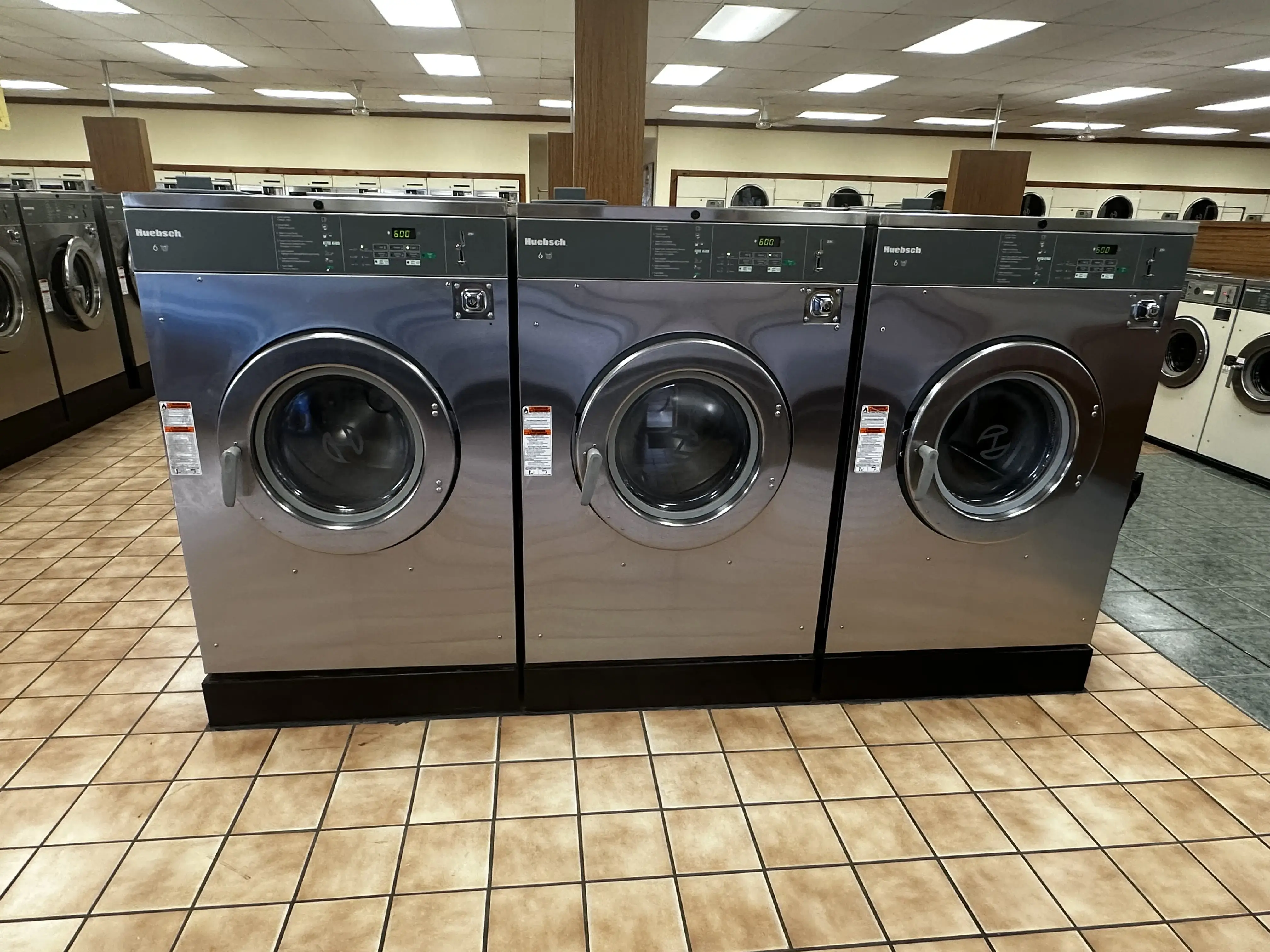 Double J Laundromat @ Chapter Square - Image 14