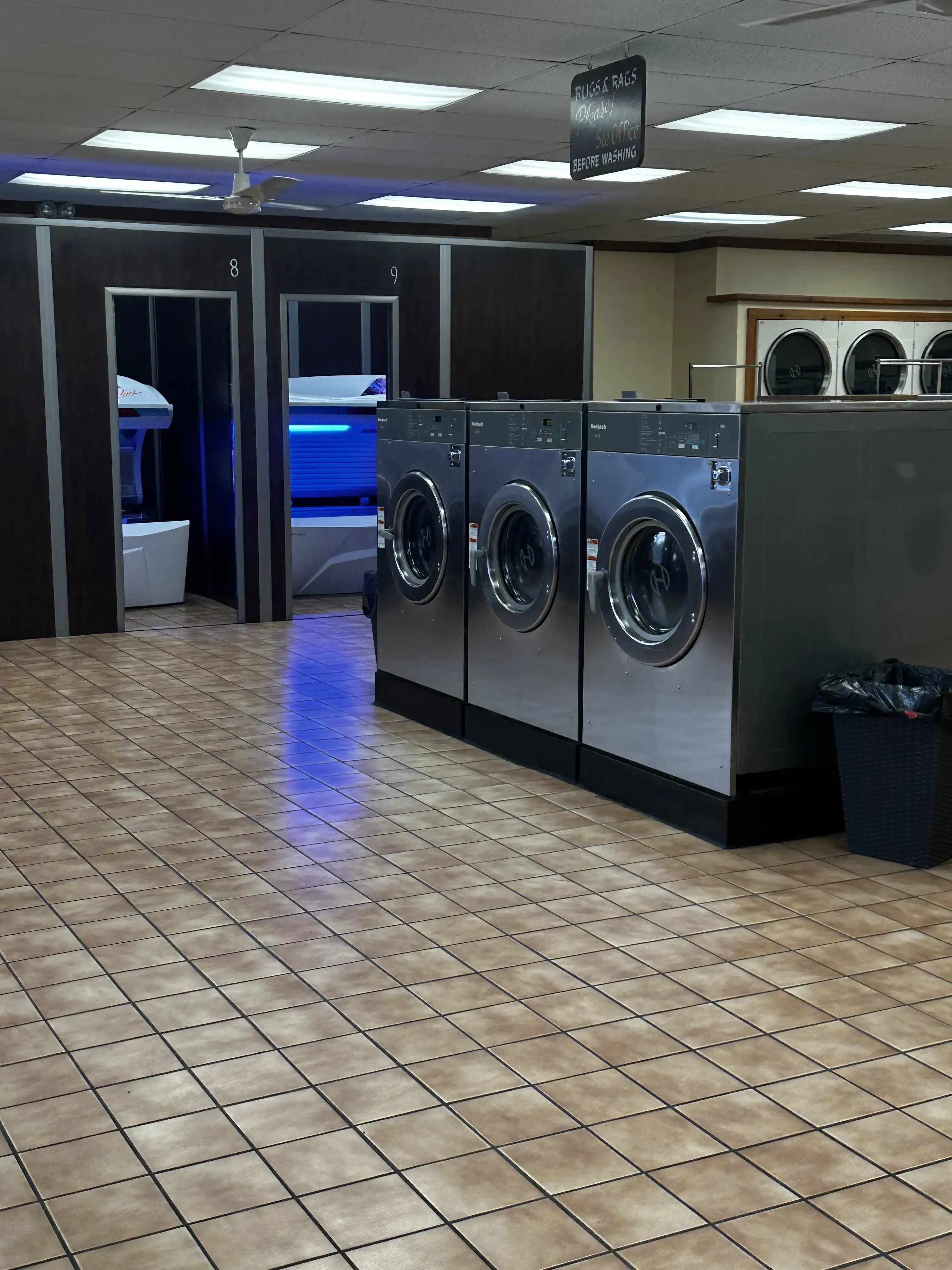 Double J Laundromat @ Chapter Square - Image 12