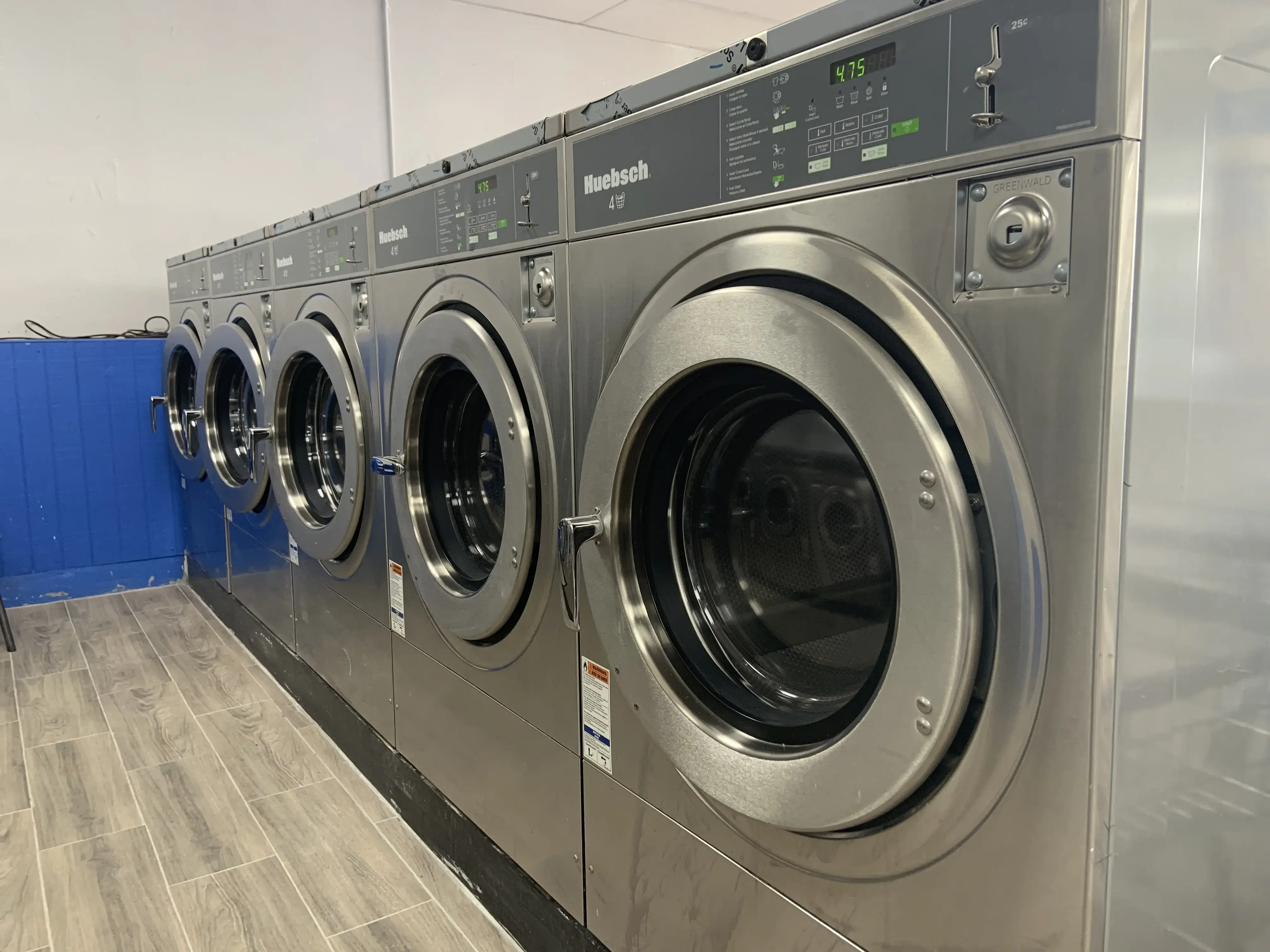 Dove Laundromat thumbnail 7