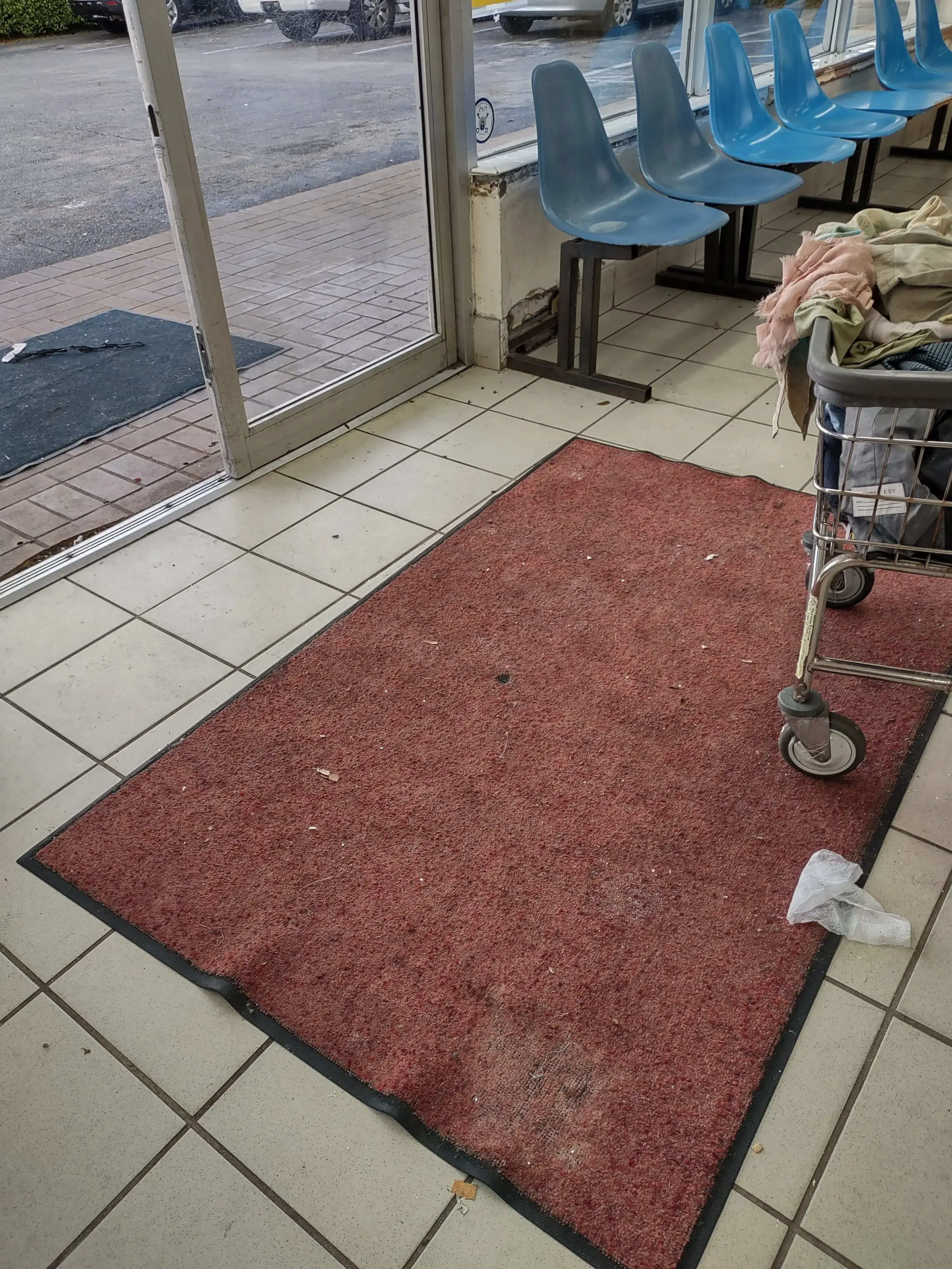 Downtown Cleaners and Coin Laundry thumbnail 12