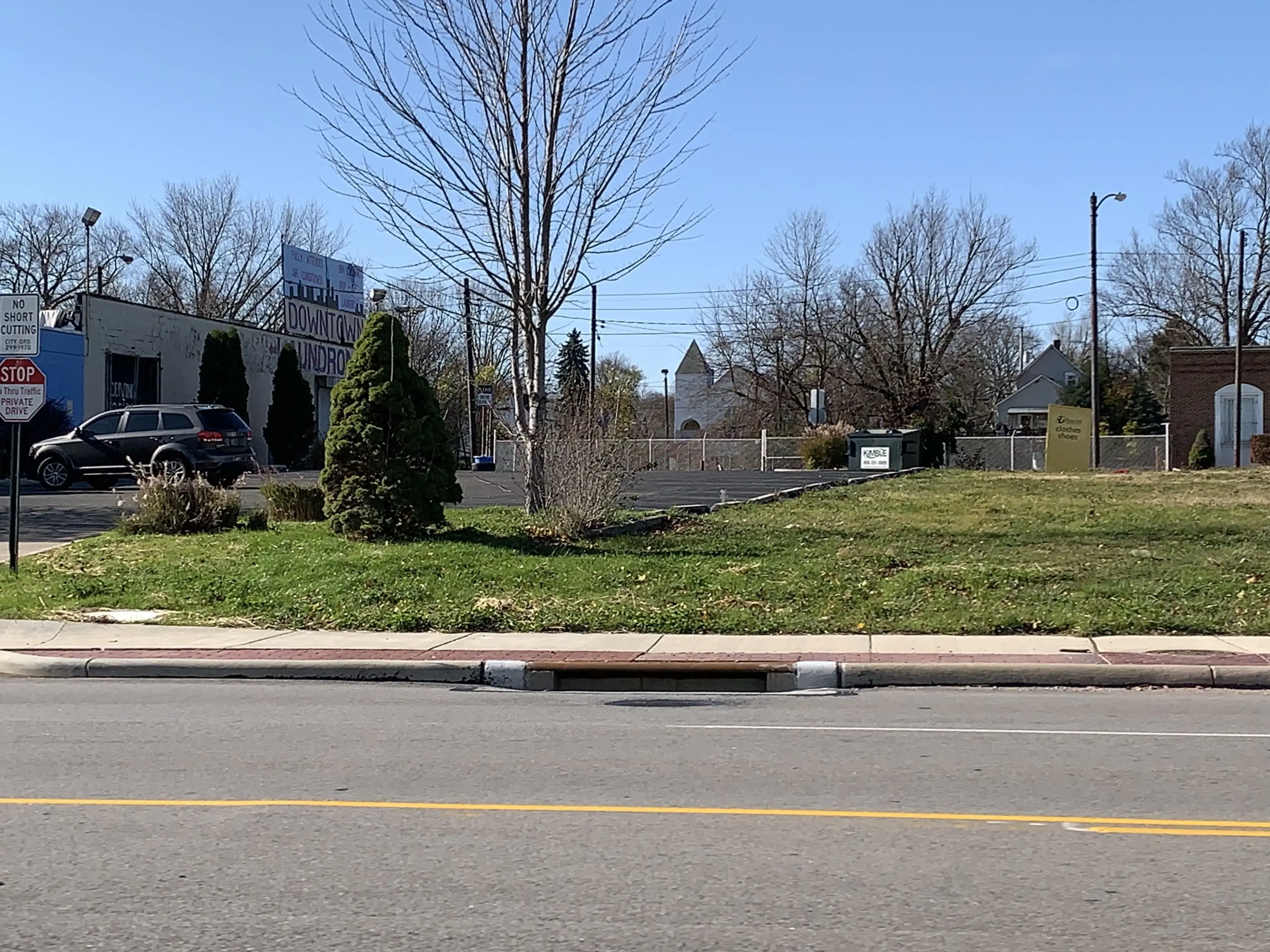Downtown Laundromat - Image 16