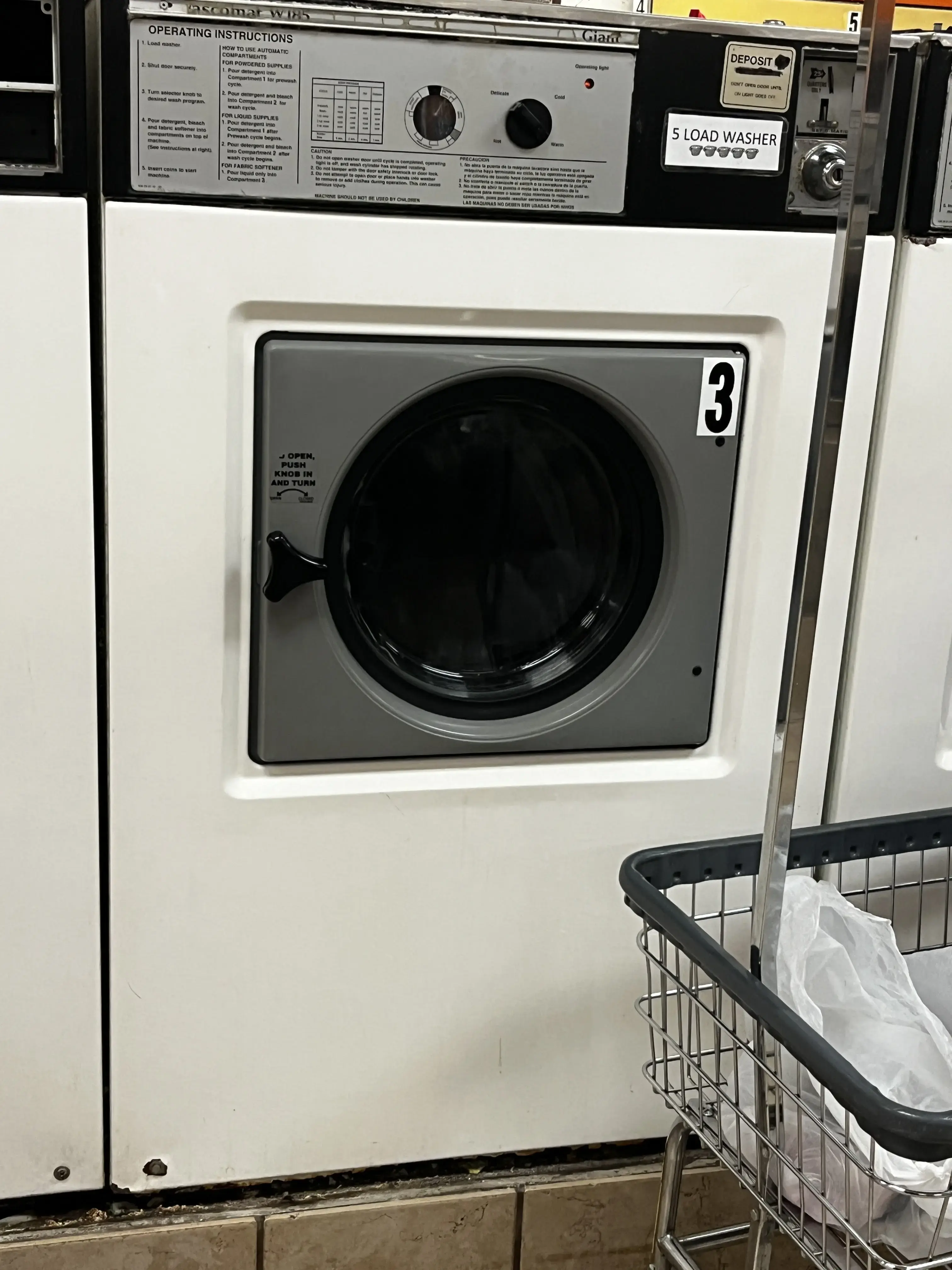 Downtown Laundromat thumbnail 13