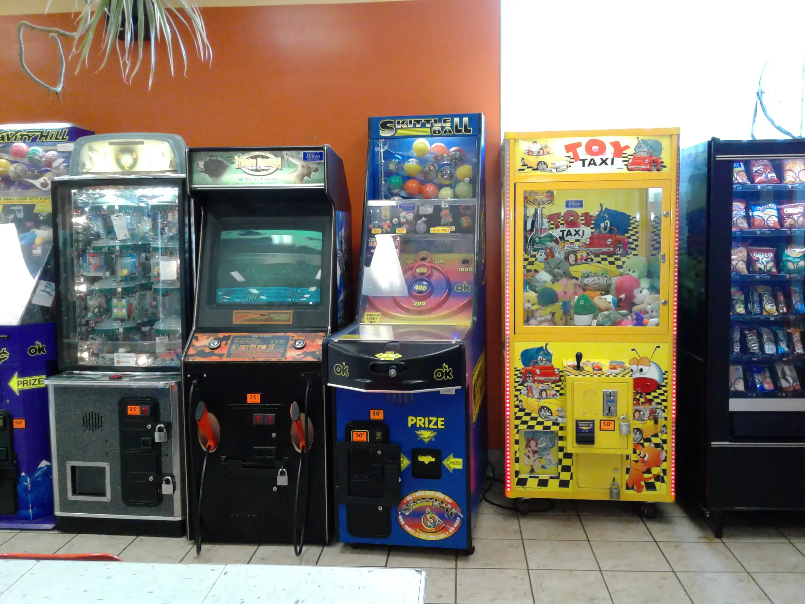Downtown Laundromat thumbnail 10