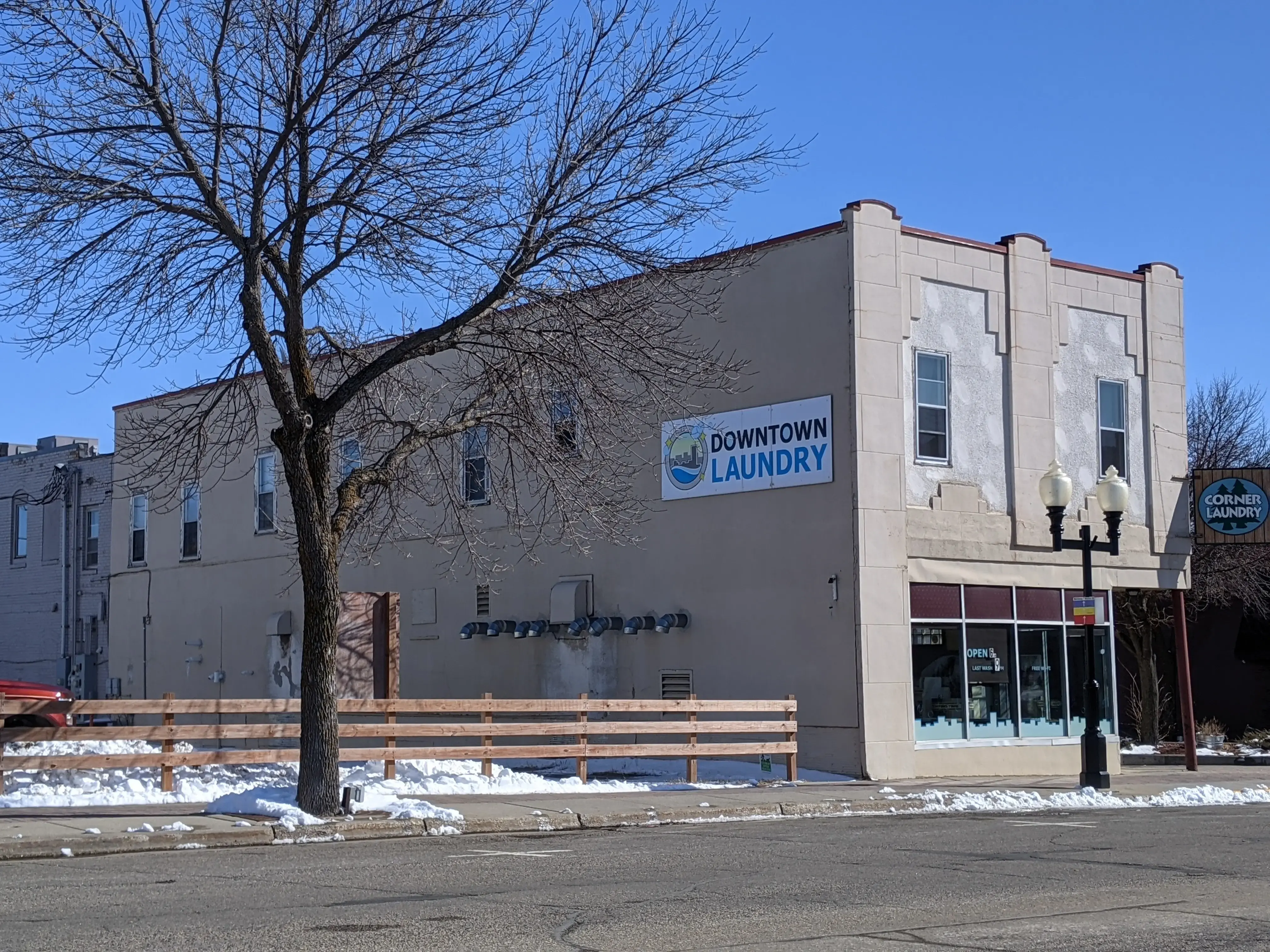 Downtown Laundry - Image 2