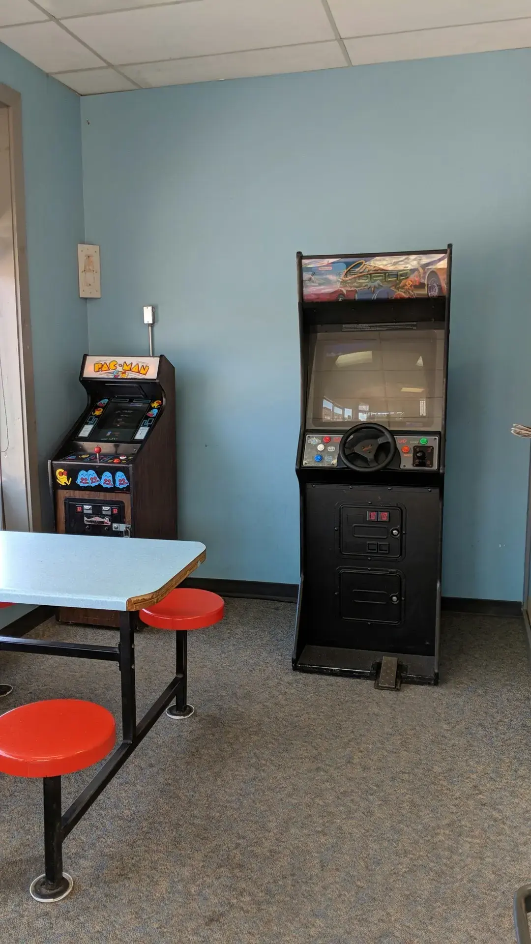 Downtown Laundry - Image 5