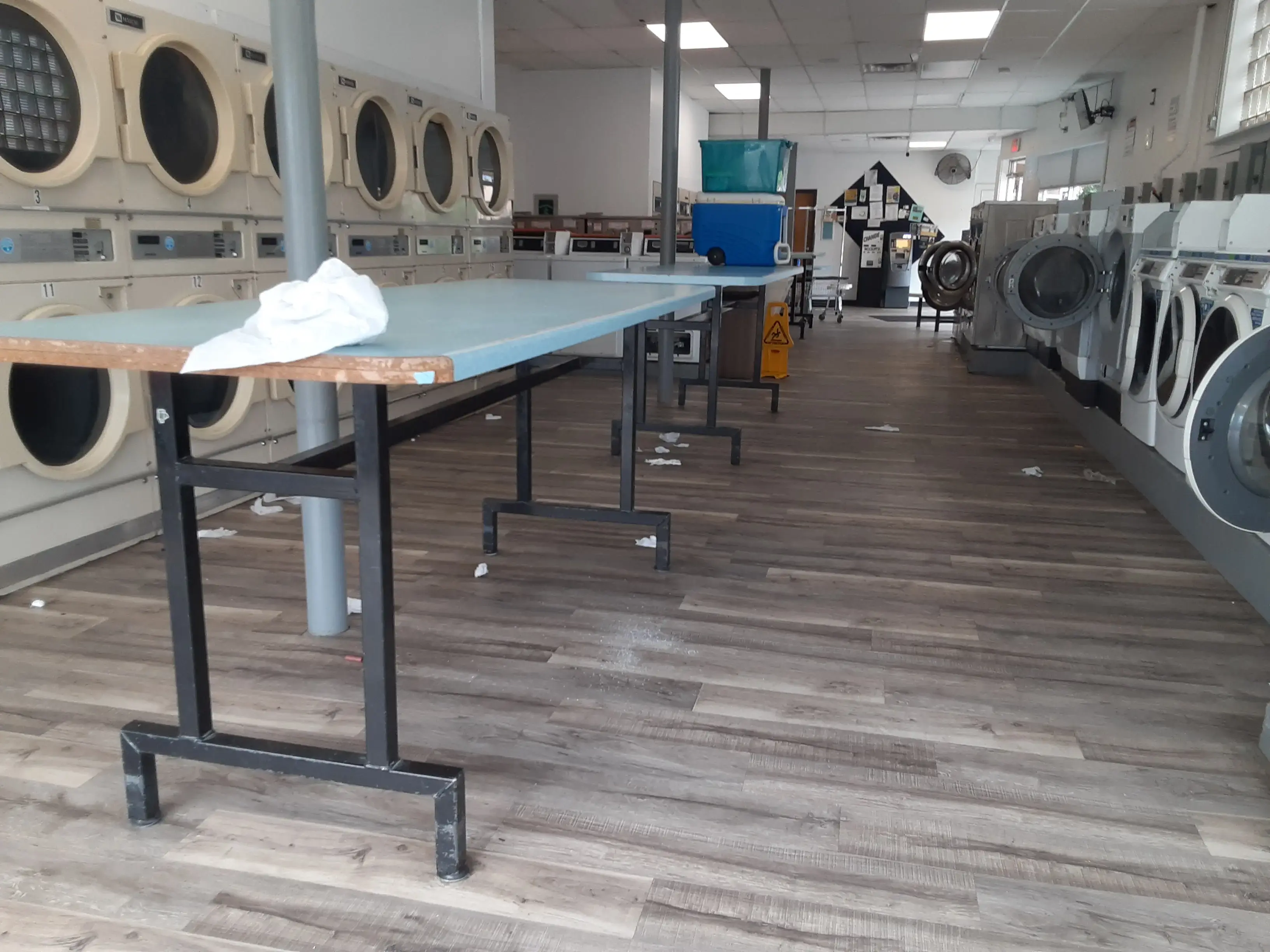 Downtown Laundry thumbnail 1
