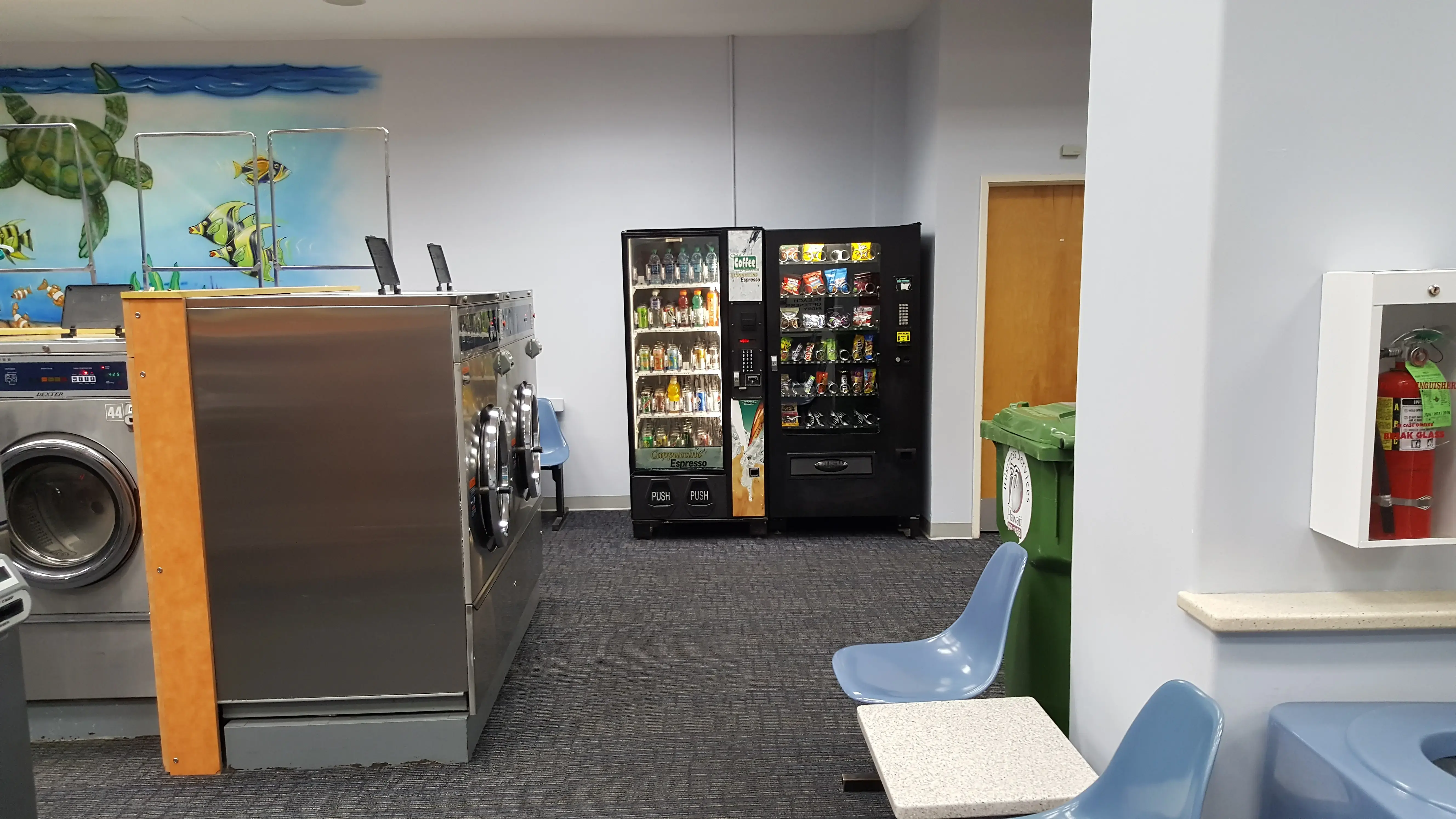 Downtown Laundry Express - Image 15