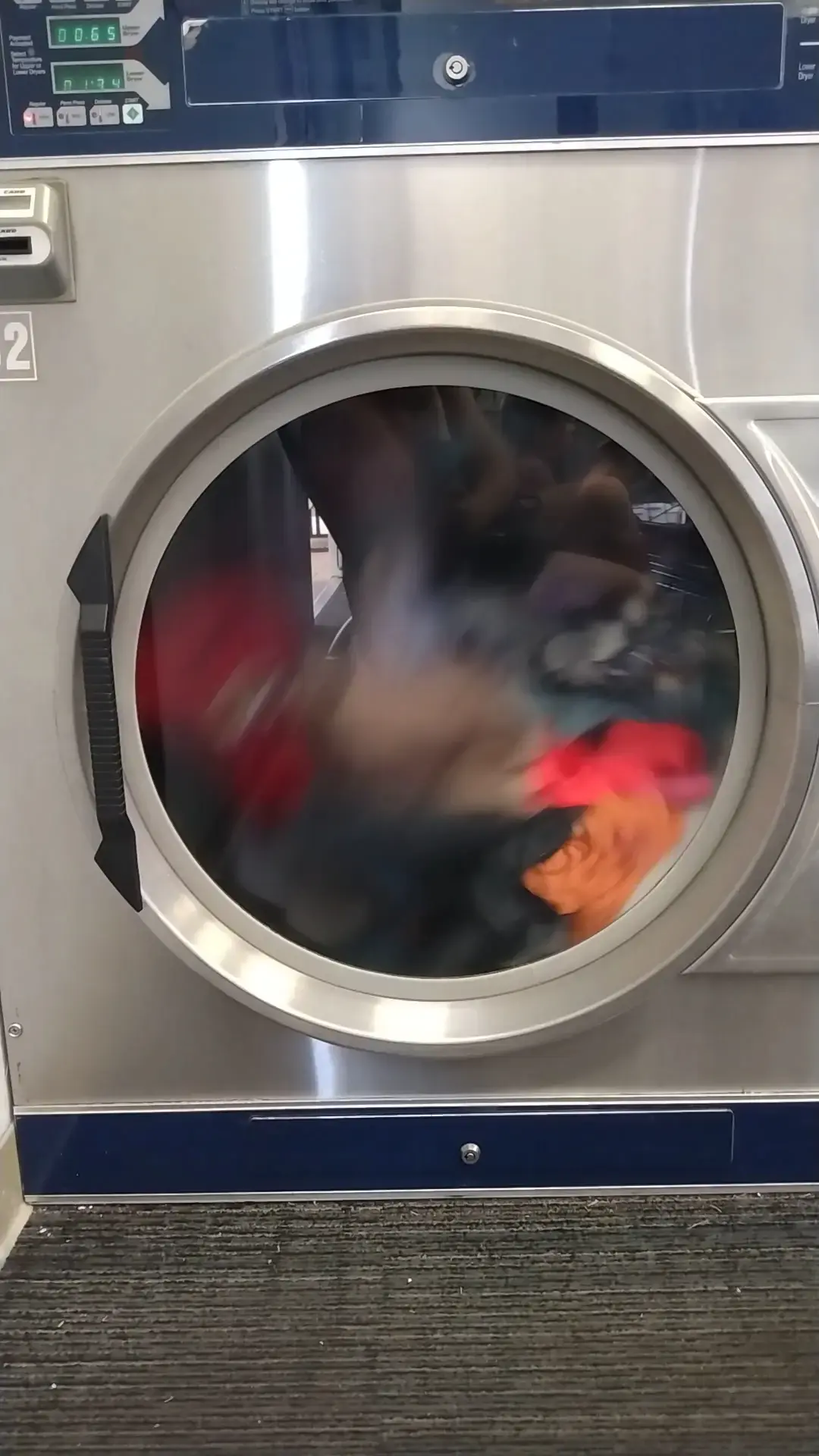 Downtown Laundry Express - Image 14