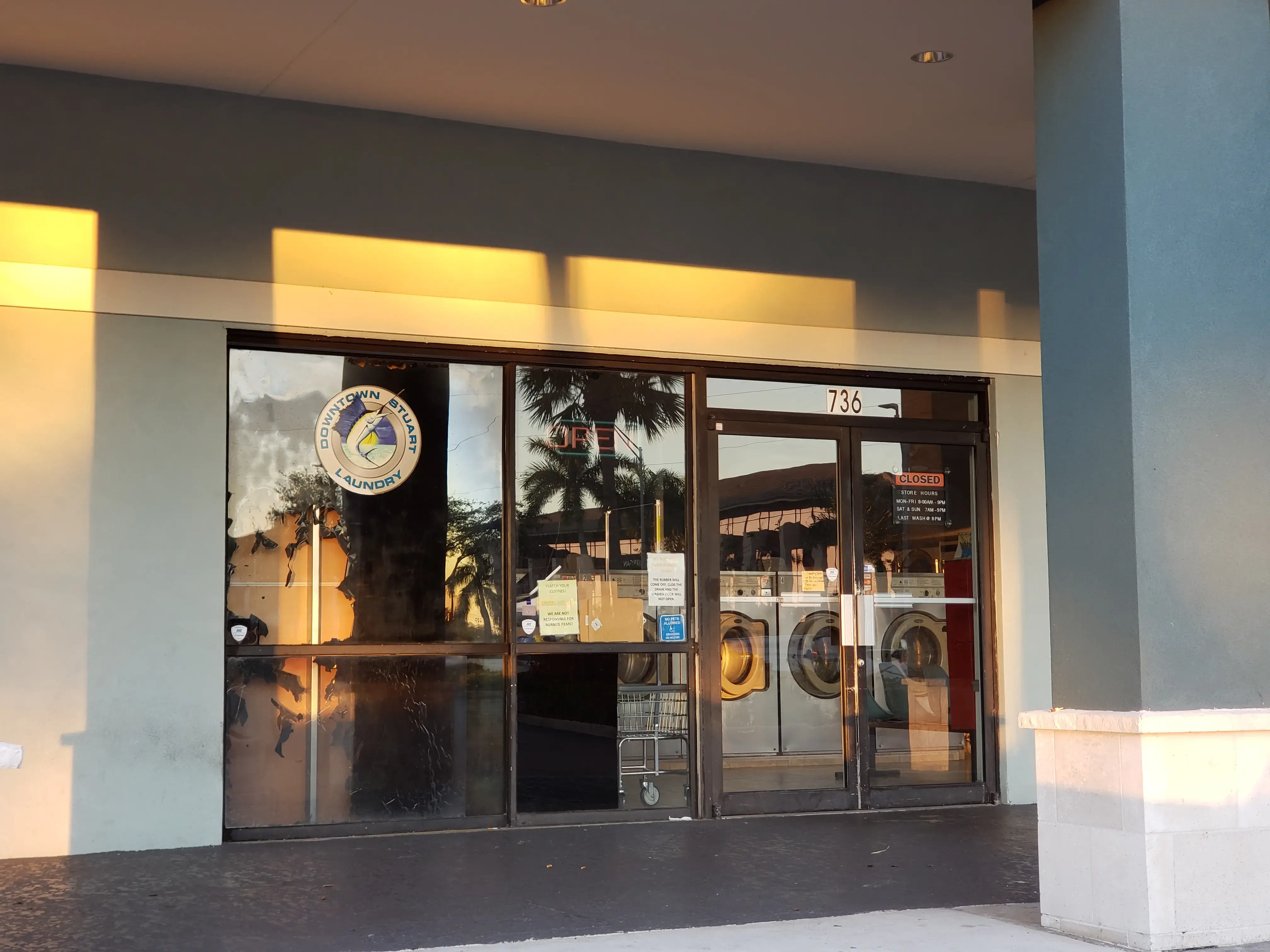 Downtown Stuart Laundry thumbnail 14