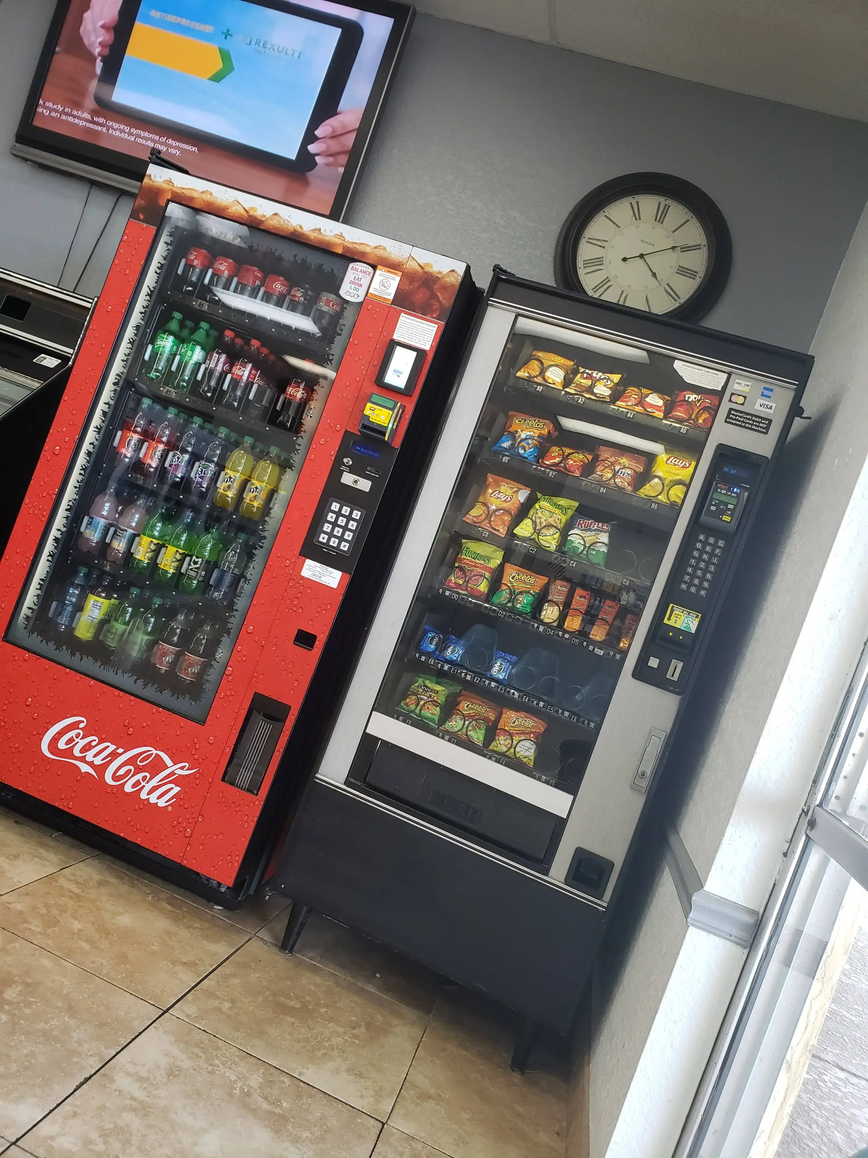 Downtown Stuart Laundry - Image 11