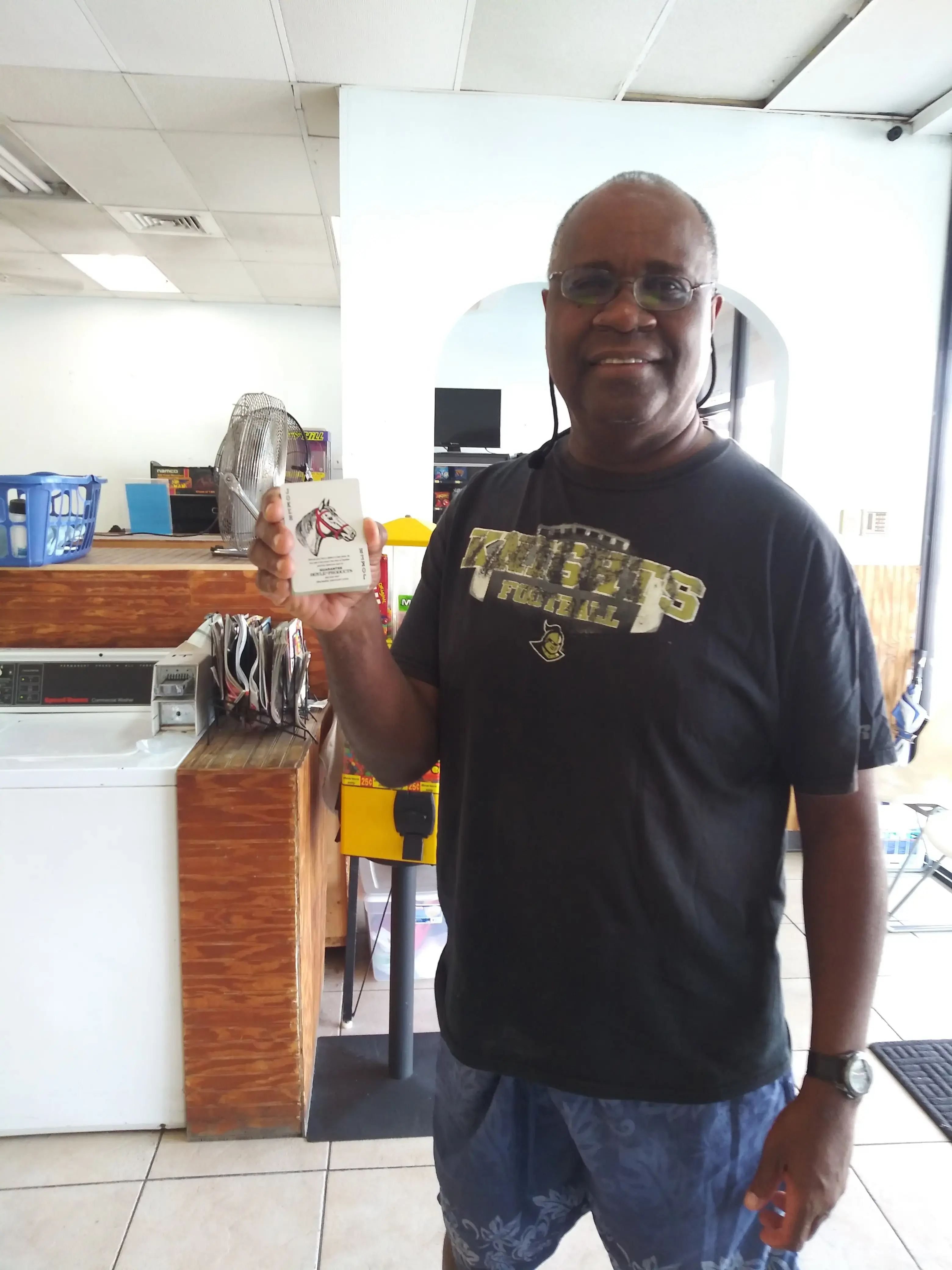 Drop - Wash & Fold Coin Laundry-Full Service Laundromat - Image 14