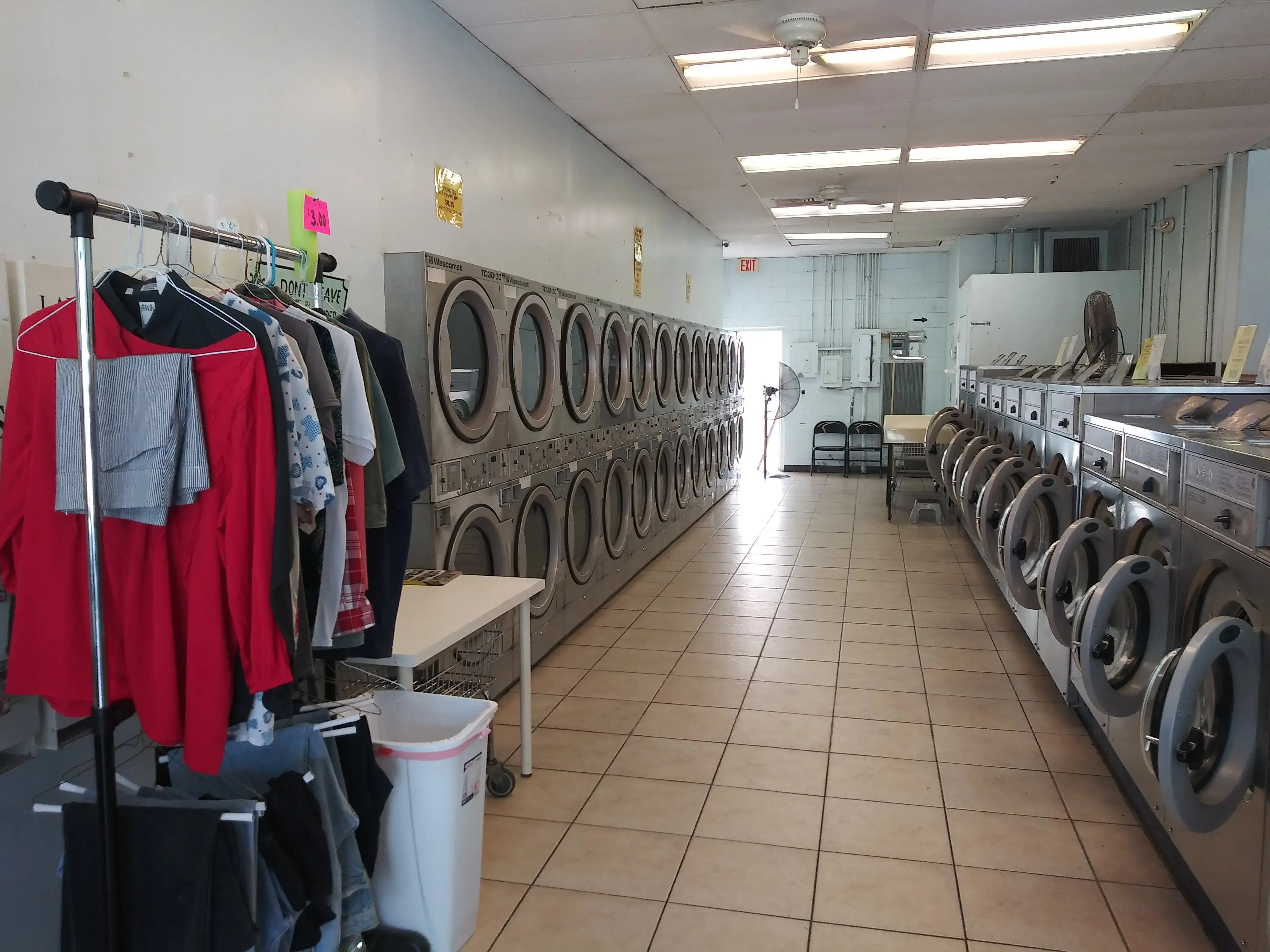 Drop - Wash & Fold Coin Laundry-Full Service Laundromat - Image 6