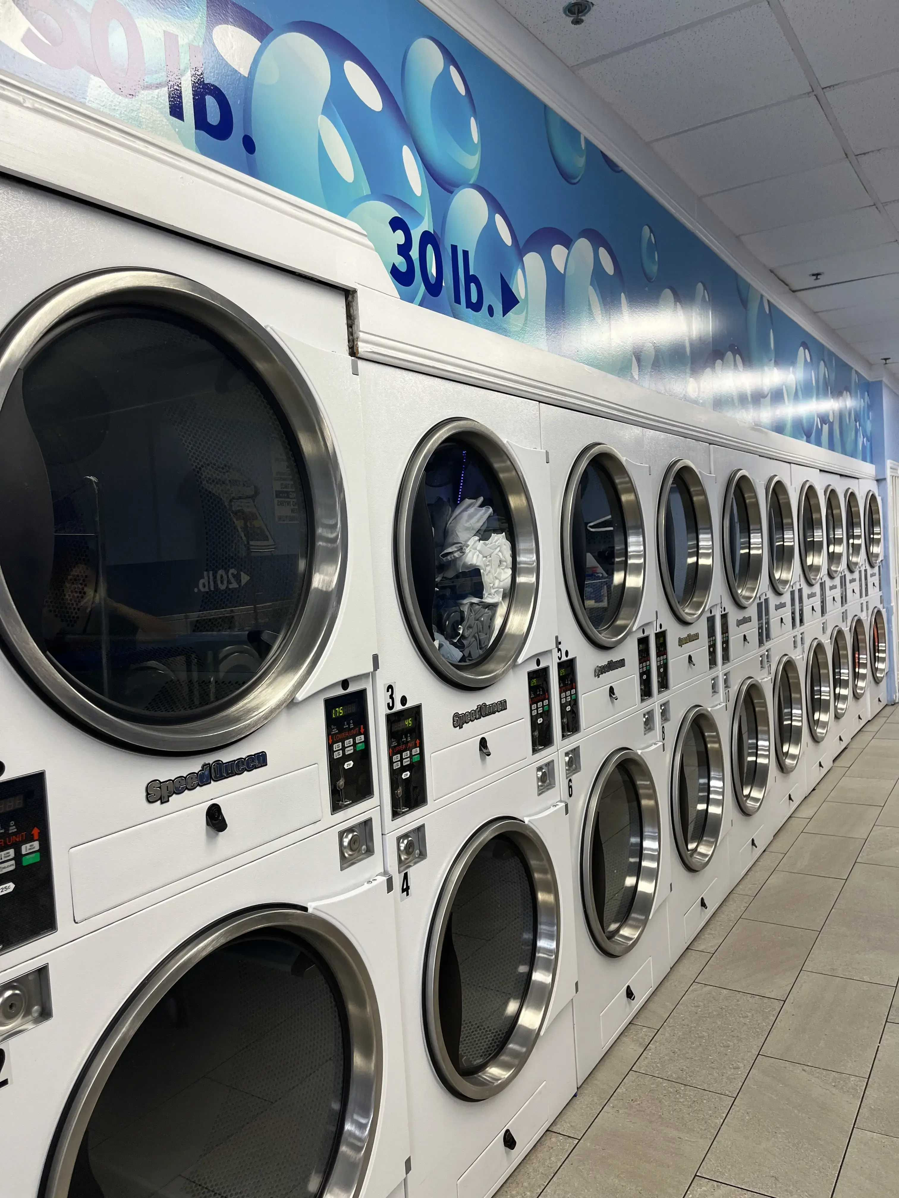 Drop Go Coin Laundry & Linen Services - Image 4