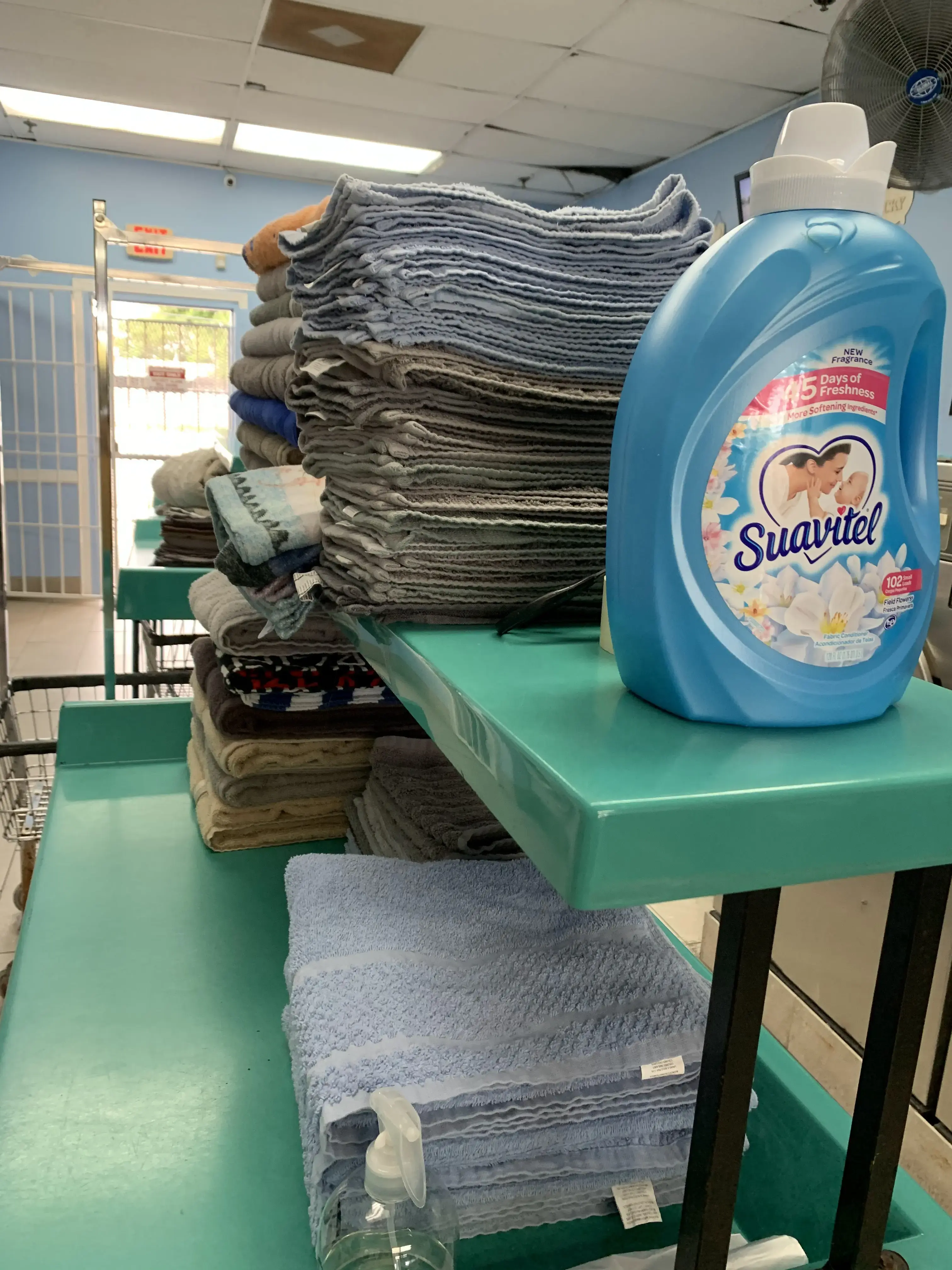 Drop Go Coin Laundry & Linen Services thumbnail 17