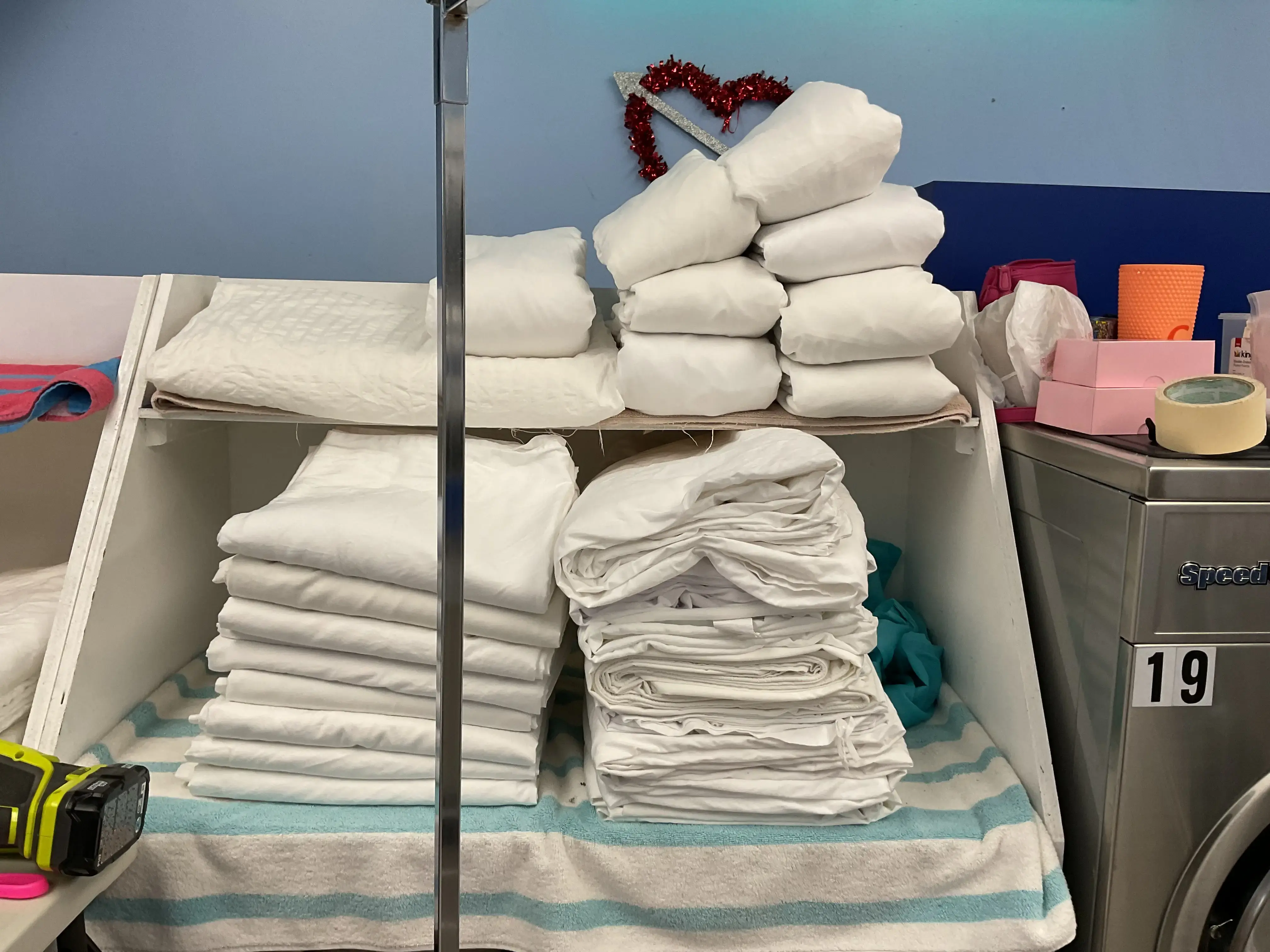 Drop Go Coin Laundry & Linen Services - Image 9