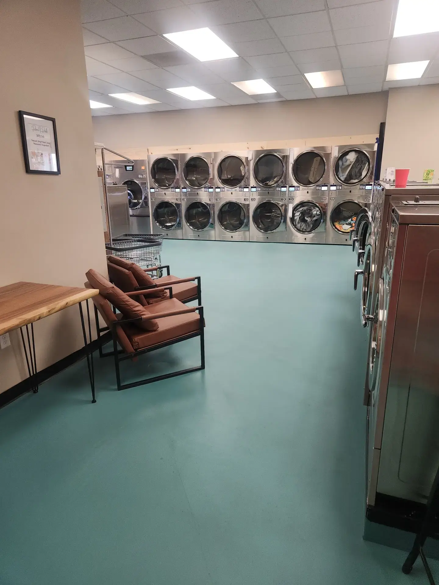 Drop N Dash Laundromat thumbnail 5