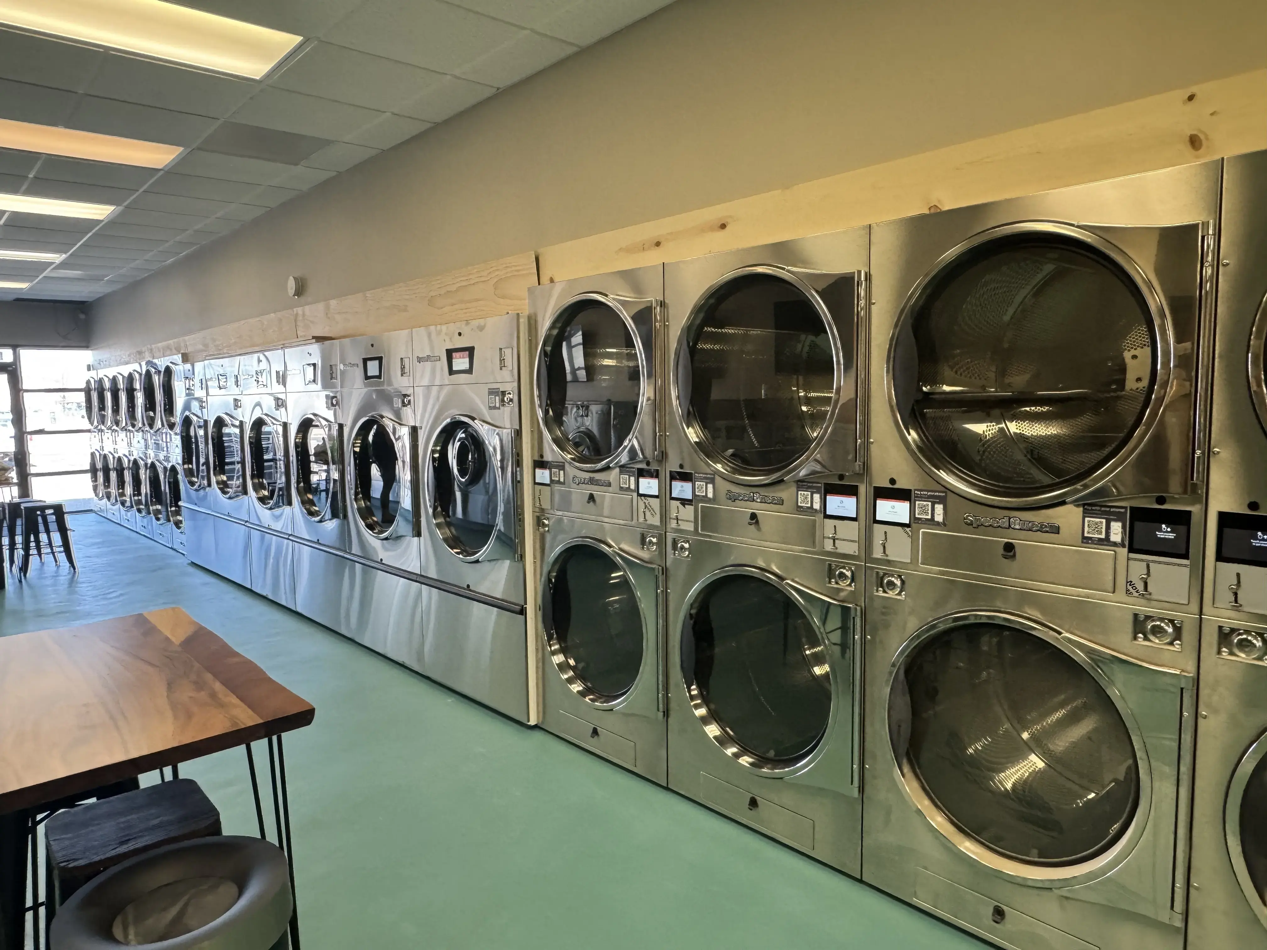 Drop N Dash Laundromat - Image 10